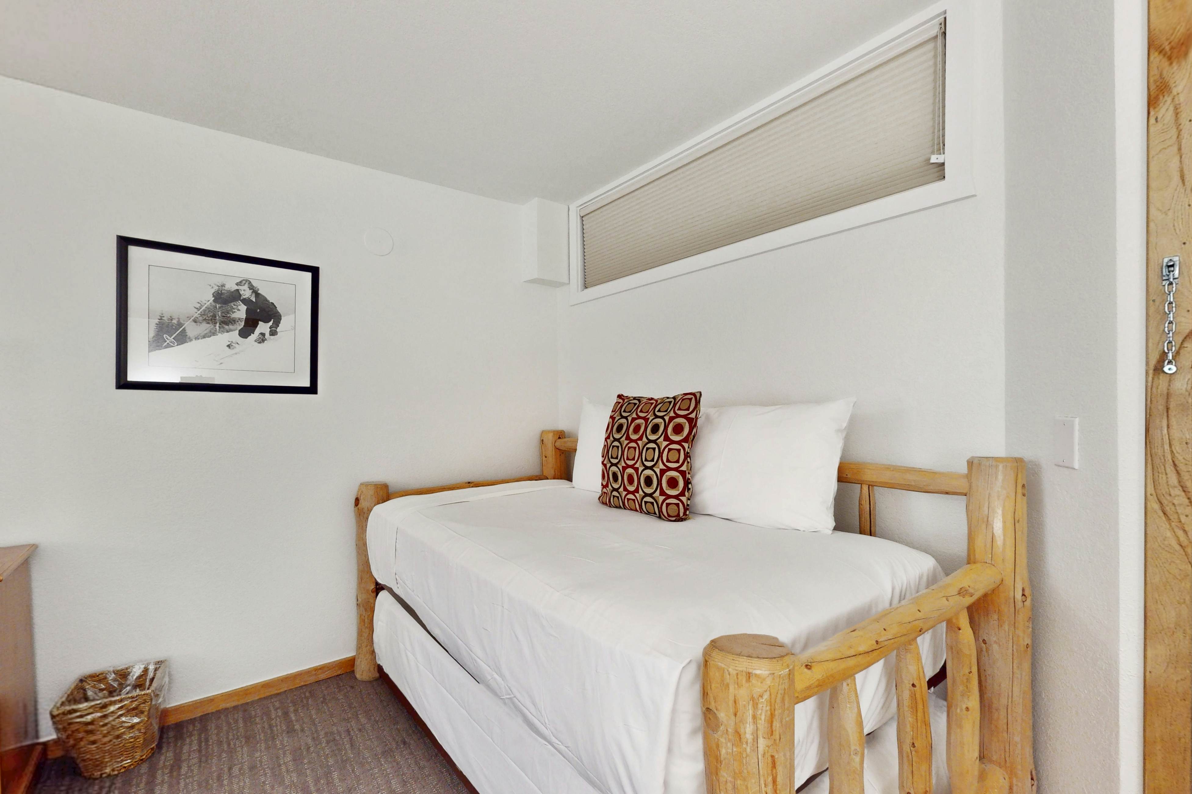 Aspen Mountain Lodge 111