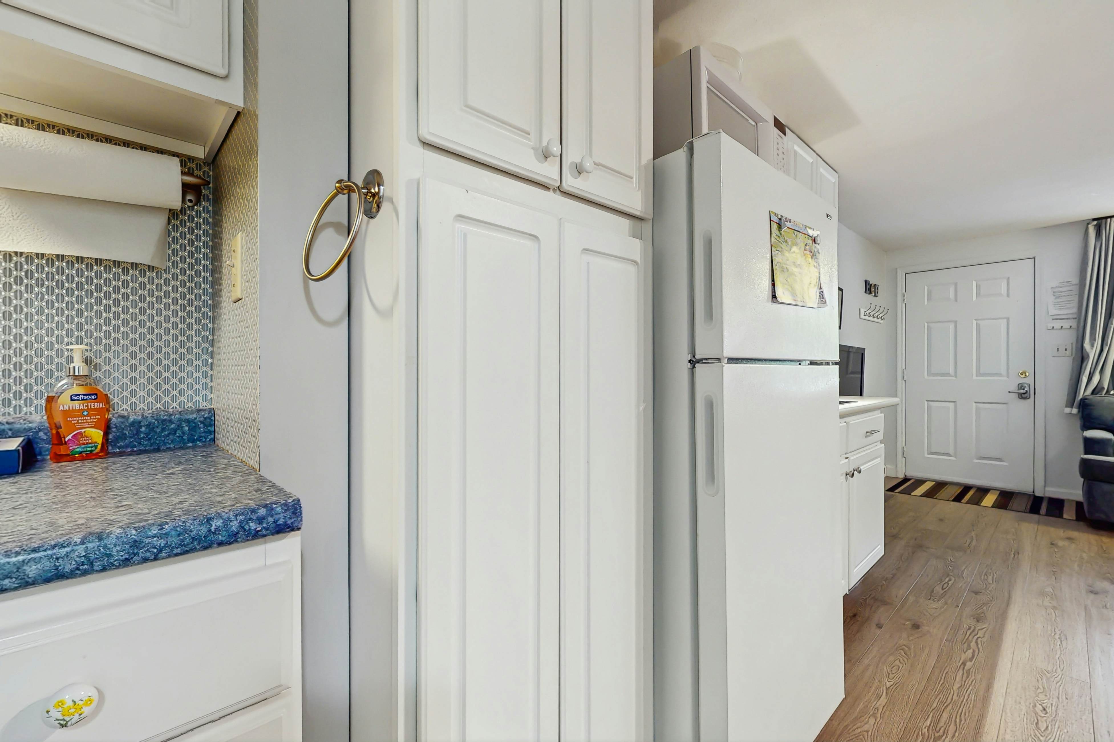 Paradise Cove - Holiday House M17-18