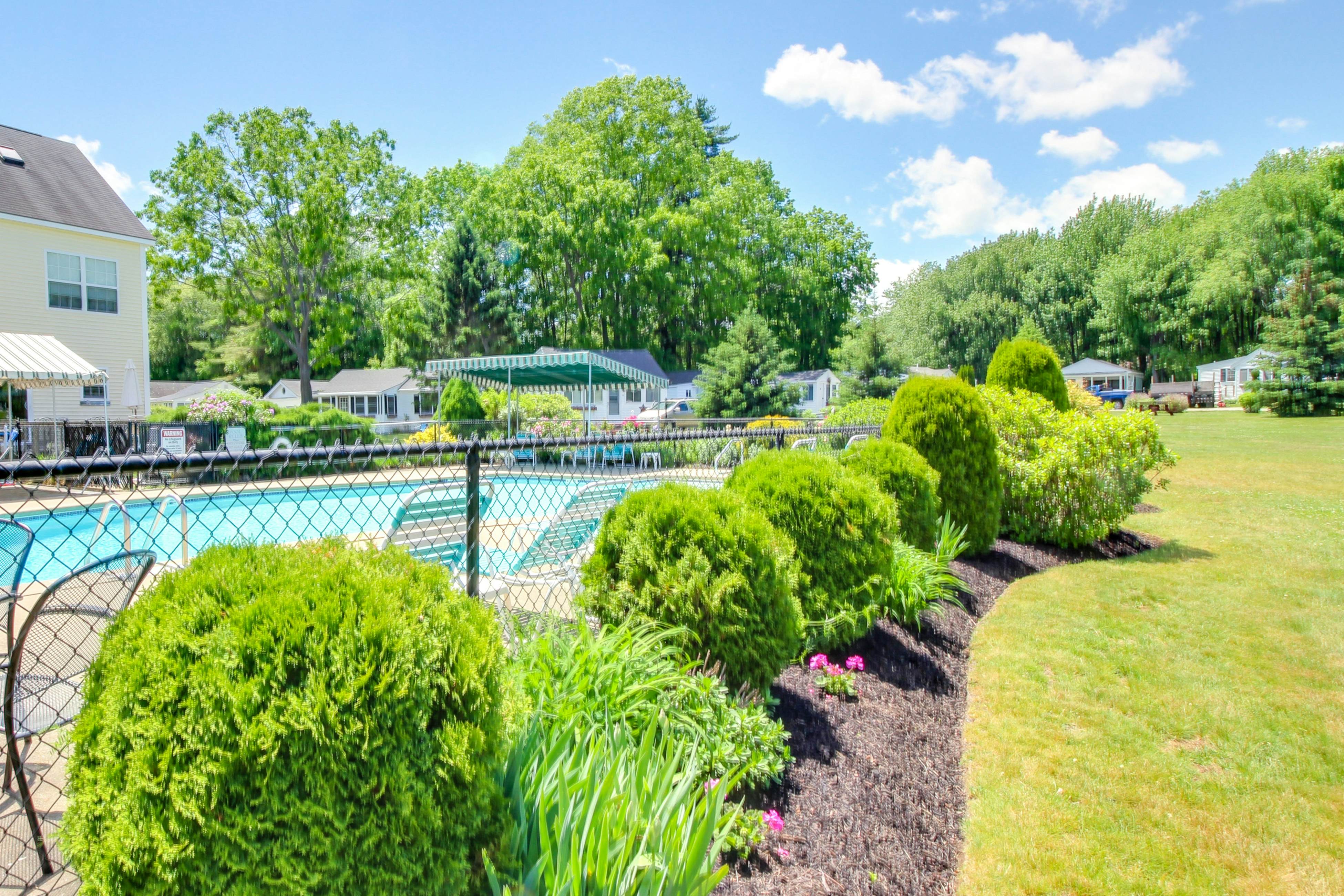 Paradise Cove - Holiday House M17-18