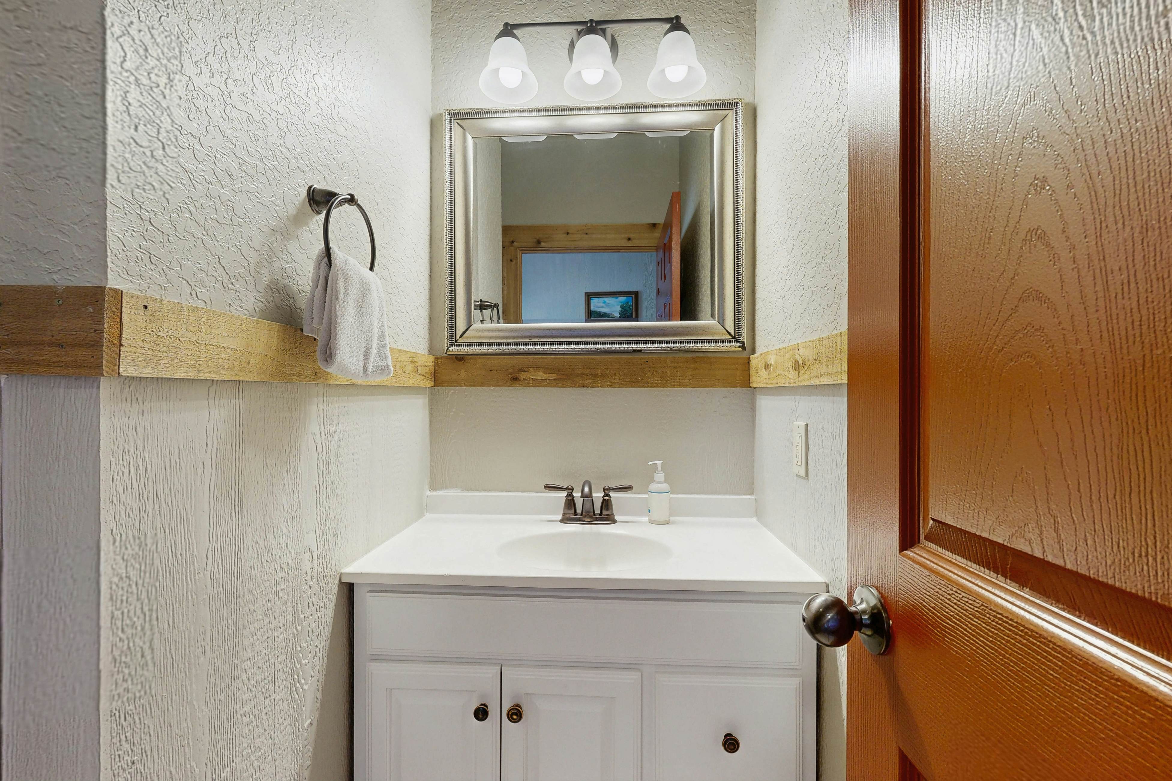 Historic Rocky Hill - Malbec Suite