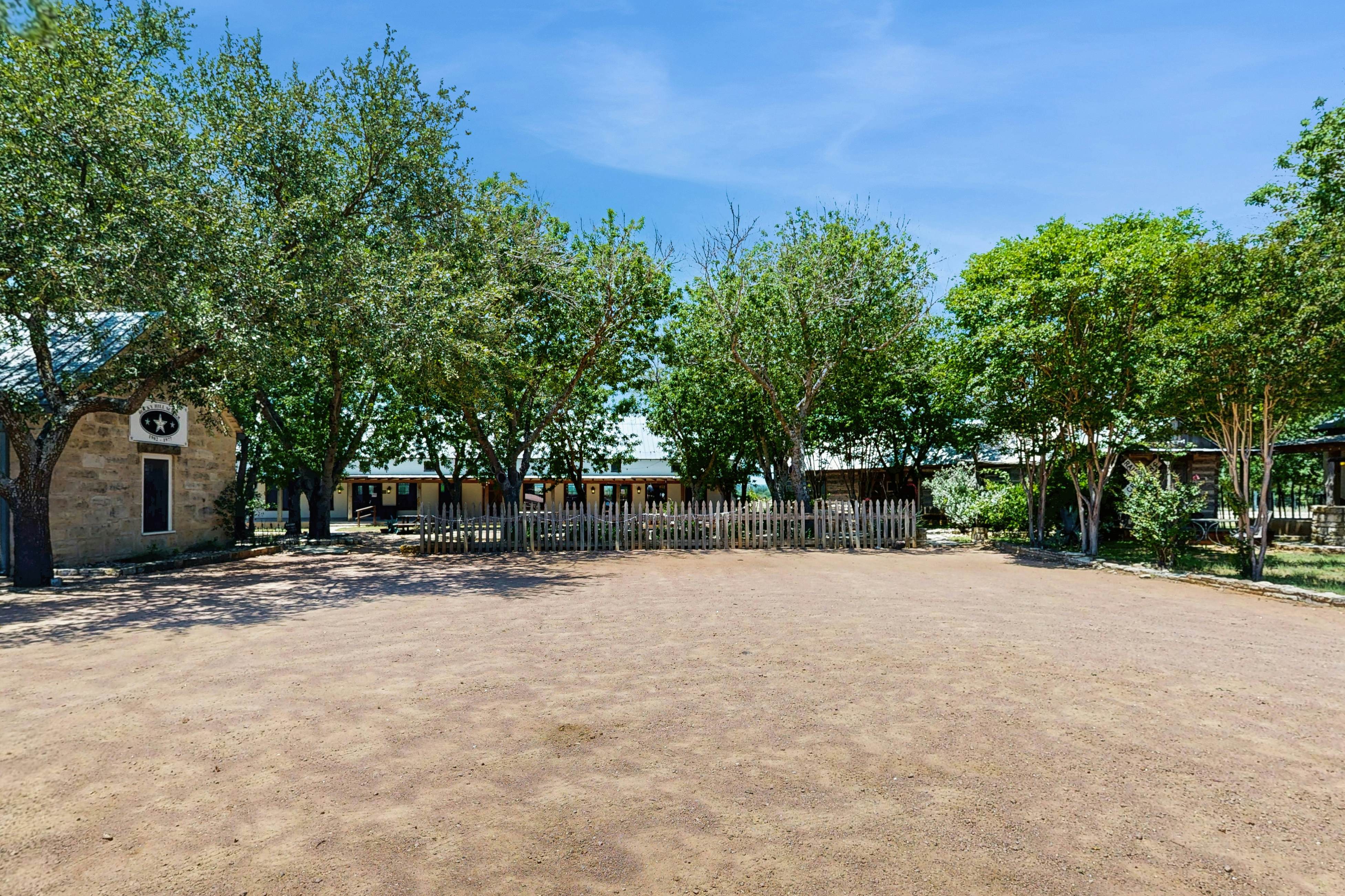 Historic Rocky Hill - Malbec Suite