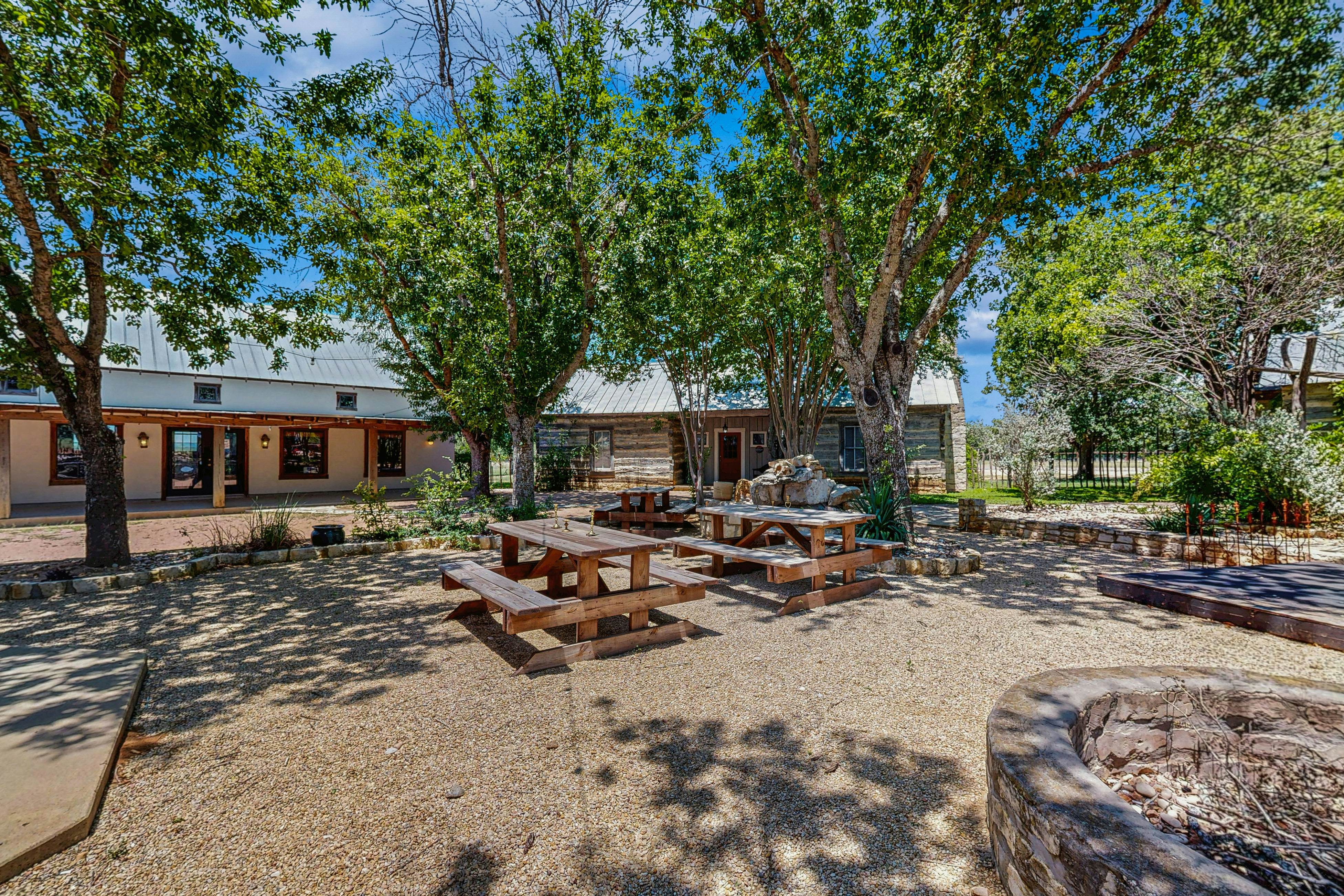 Historic Rocky Hill - Bordeaux Suite