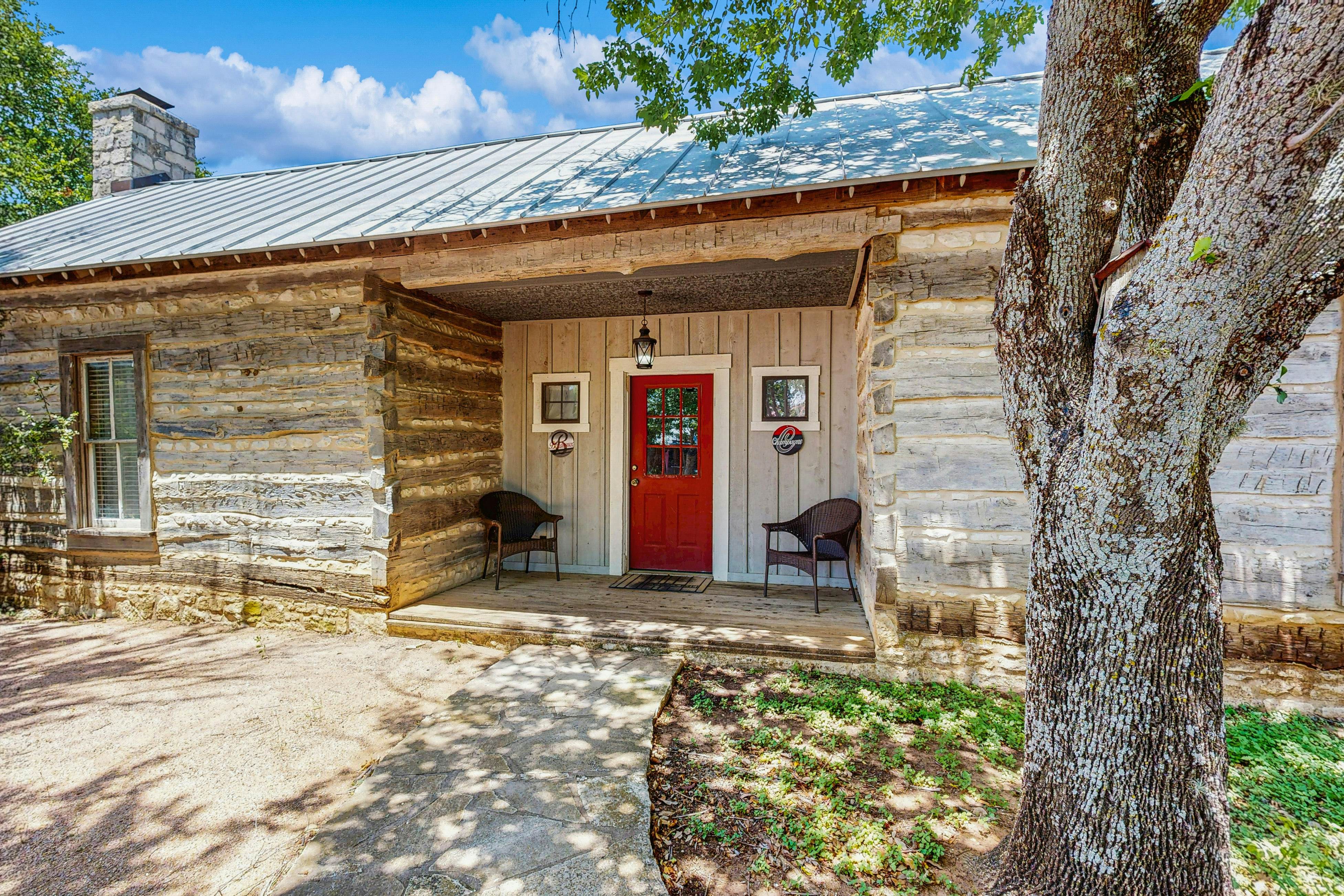 Historic Rocky Hill - Bordeaux Suite