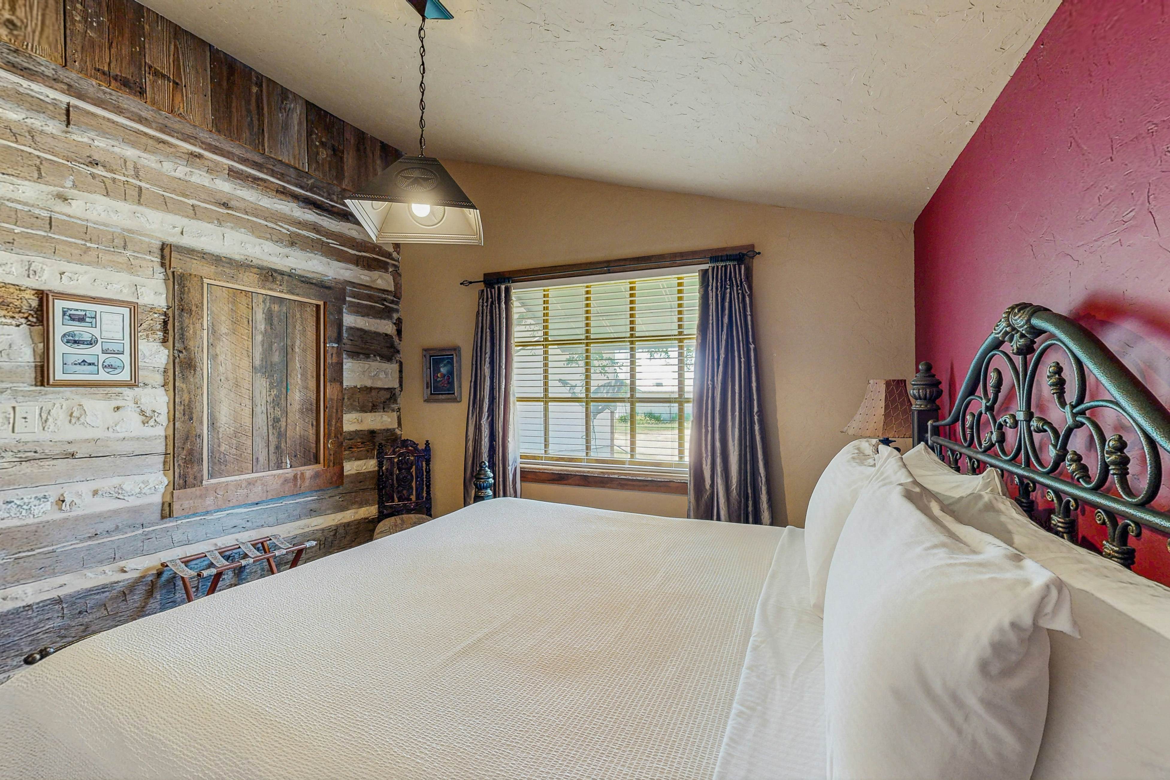 Historic Rocky Hill - Bordeaux Suite