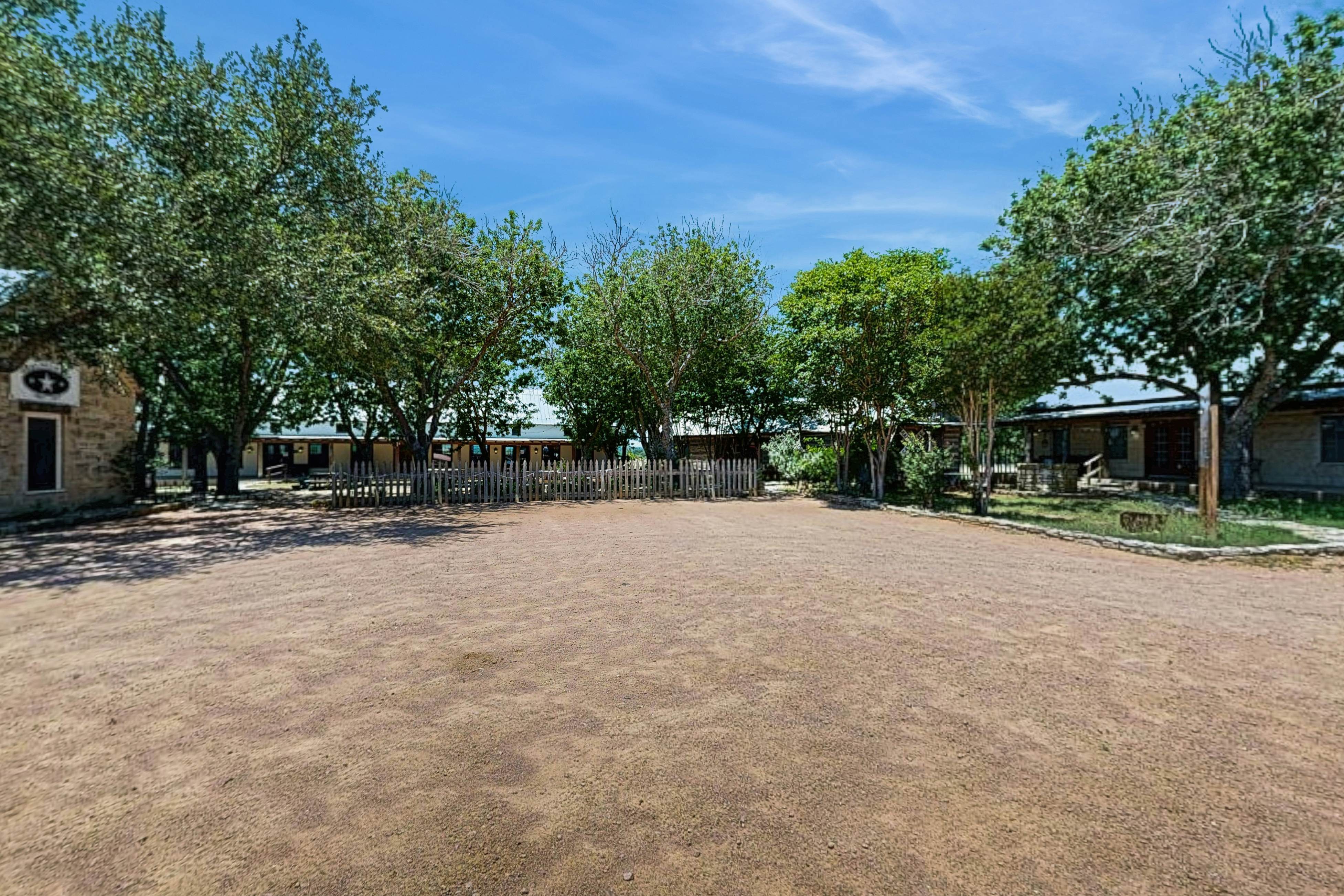 Historic Rocky Hill - Tempranillo Suite