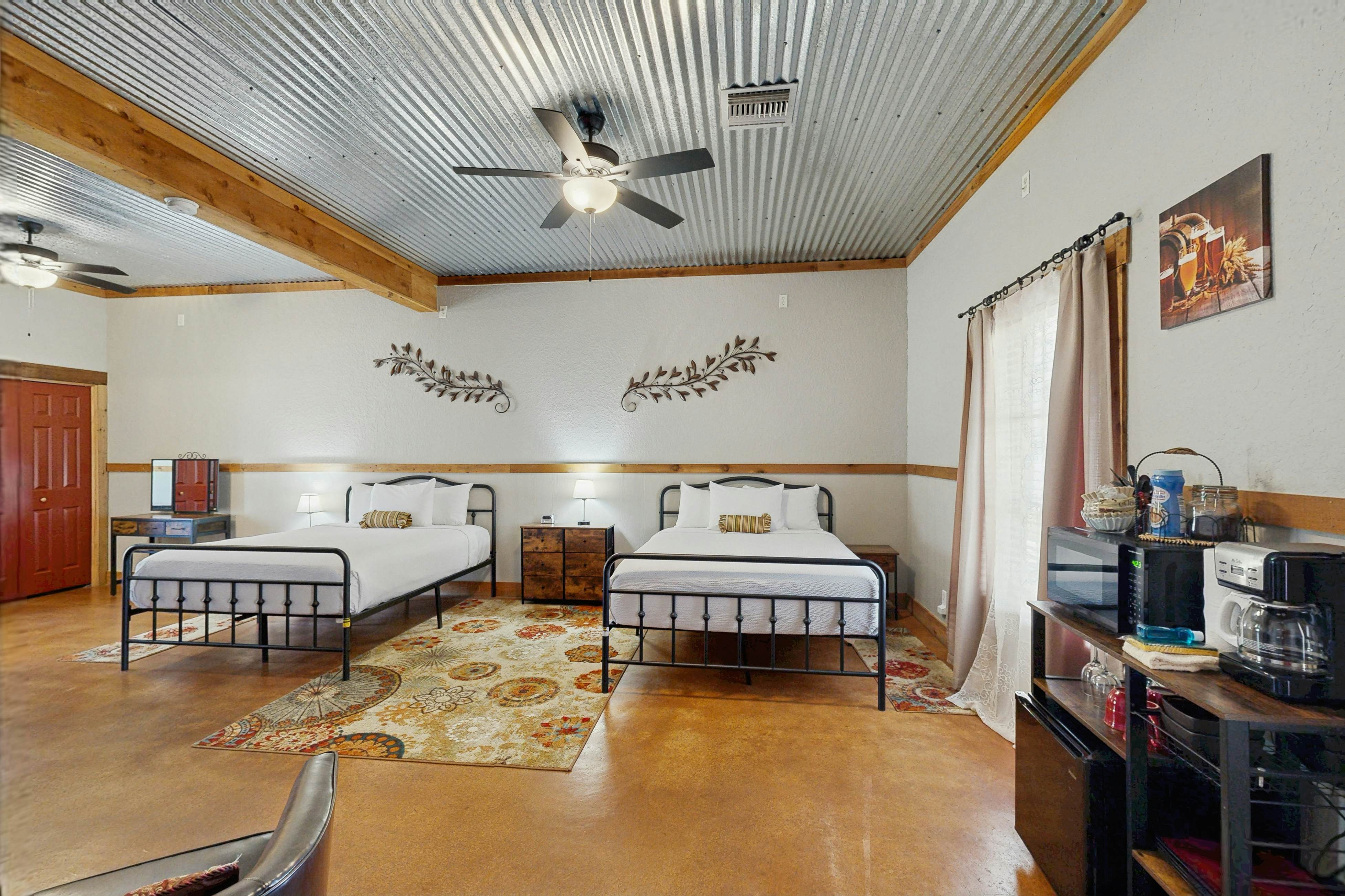 Historic Rocky Hill - Tempranillo Suite