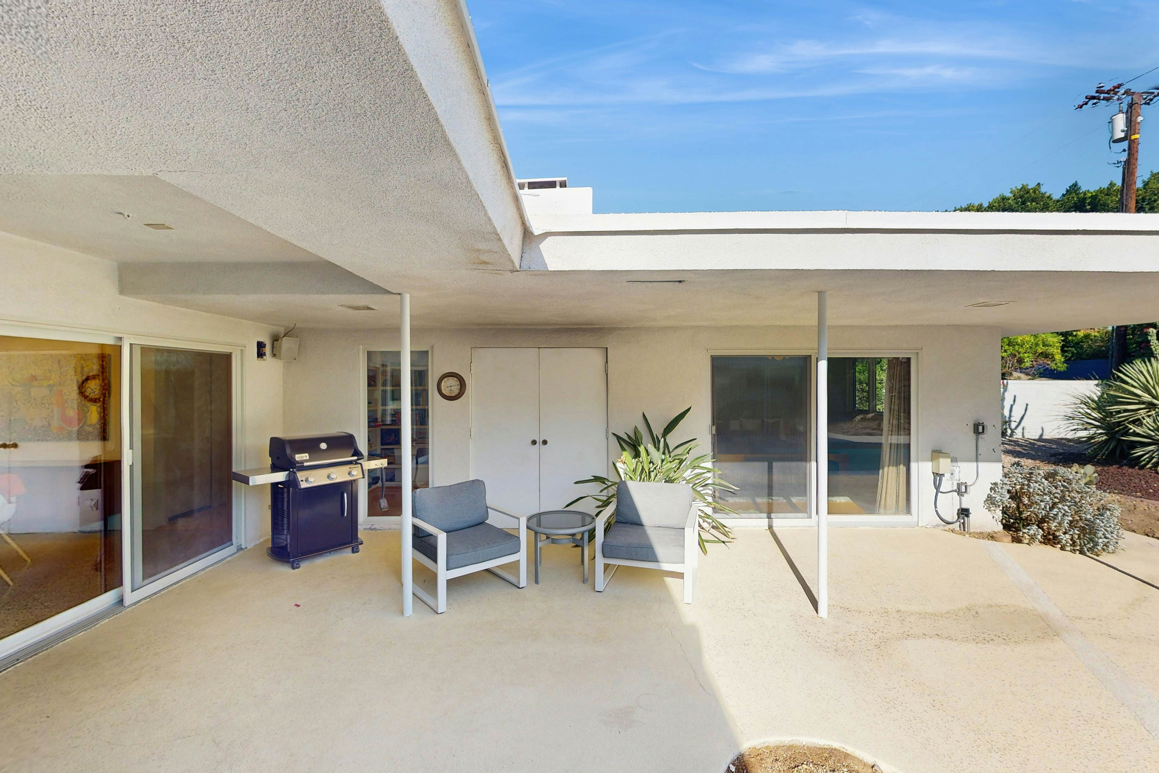 Oscar Mayer House - 1050