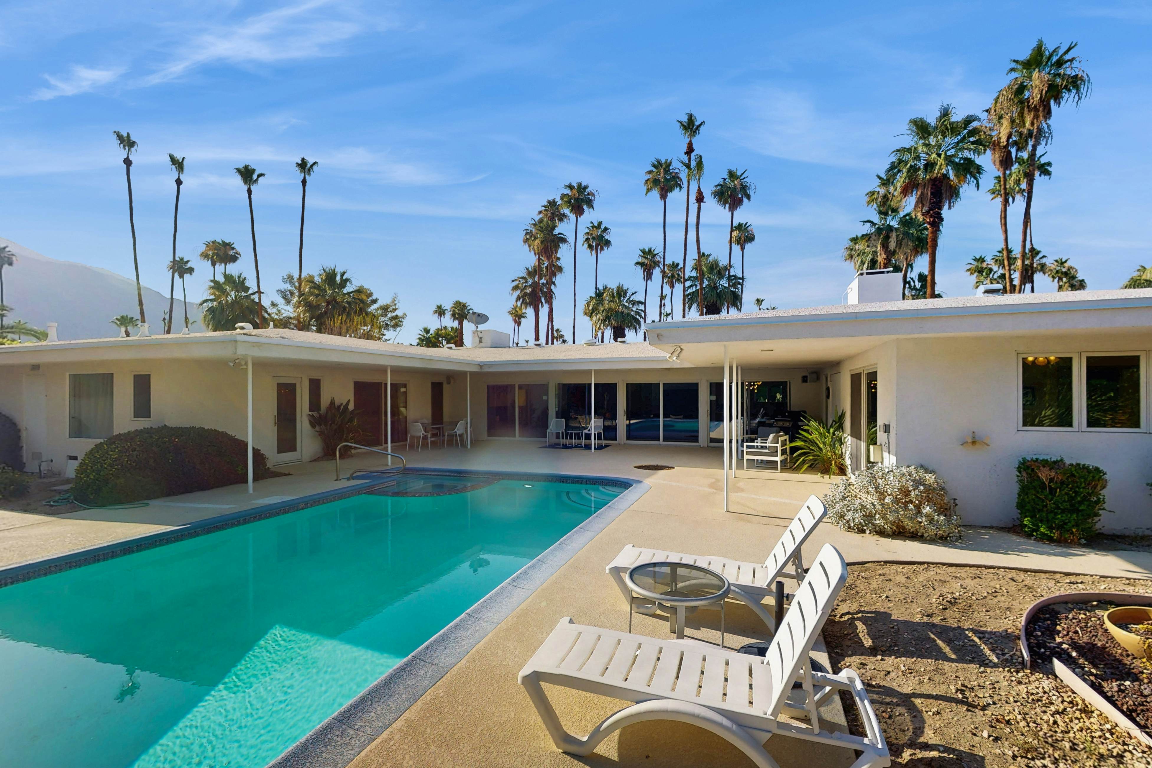 Oscar Mayer House - 1050