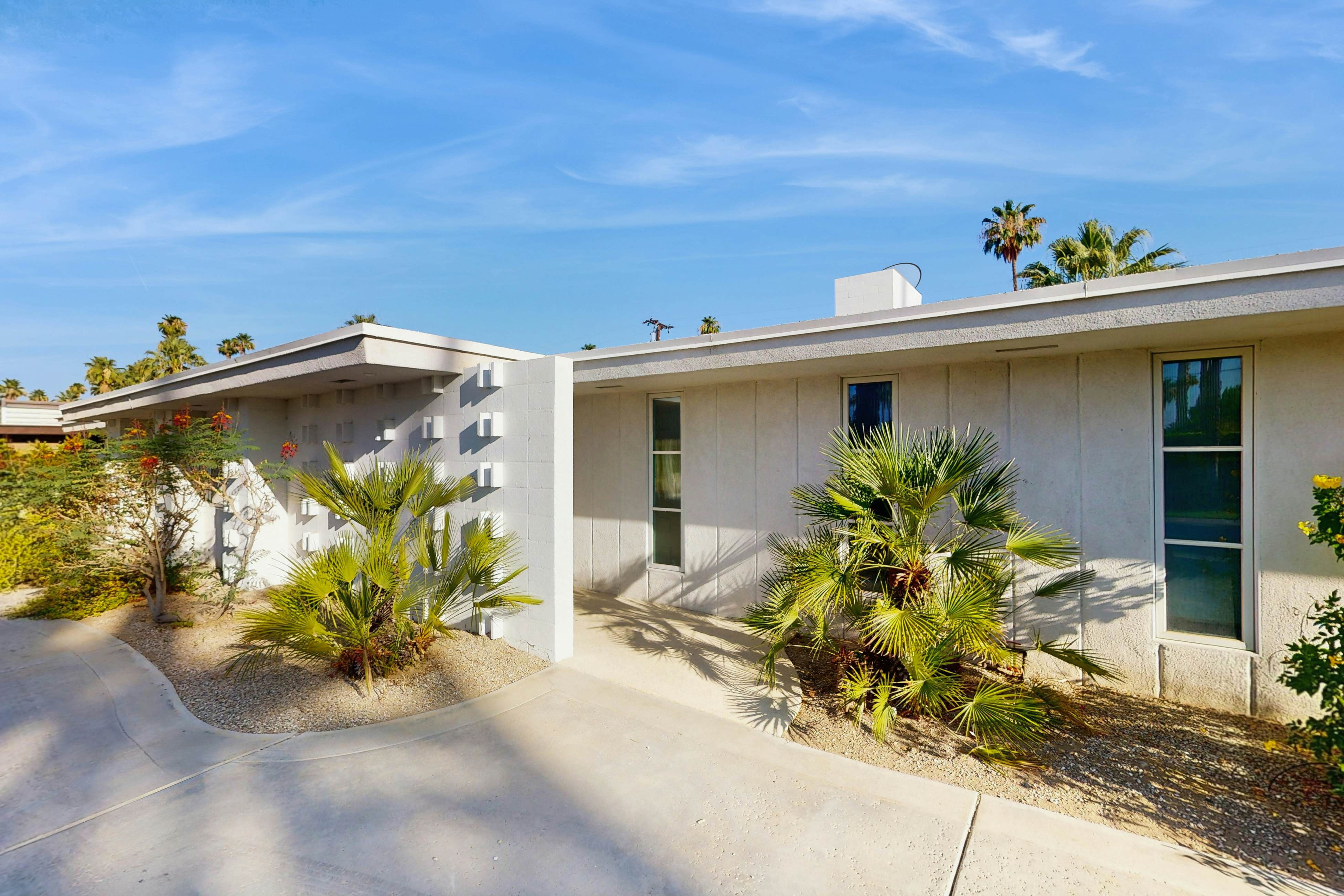 Oscar Mayer House - 1050