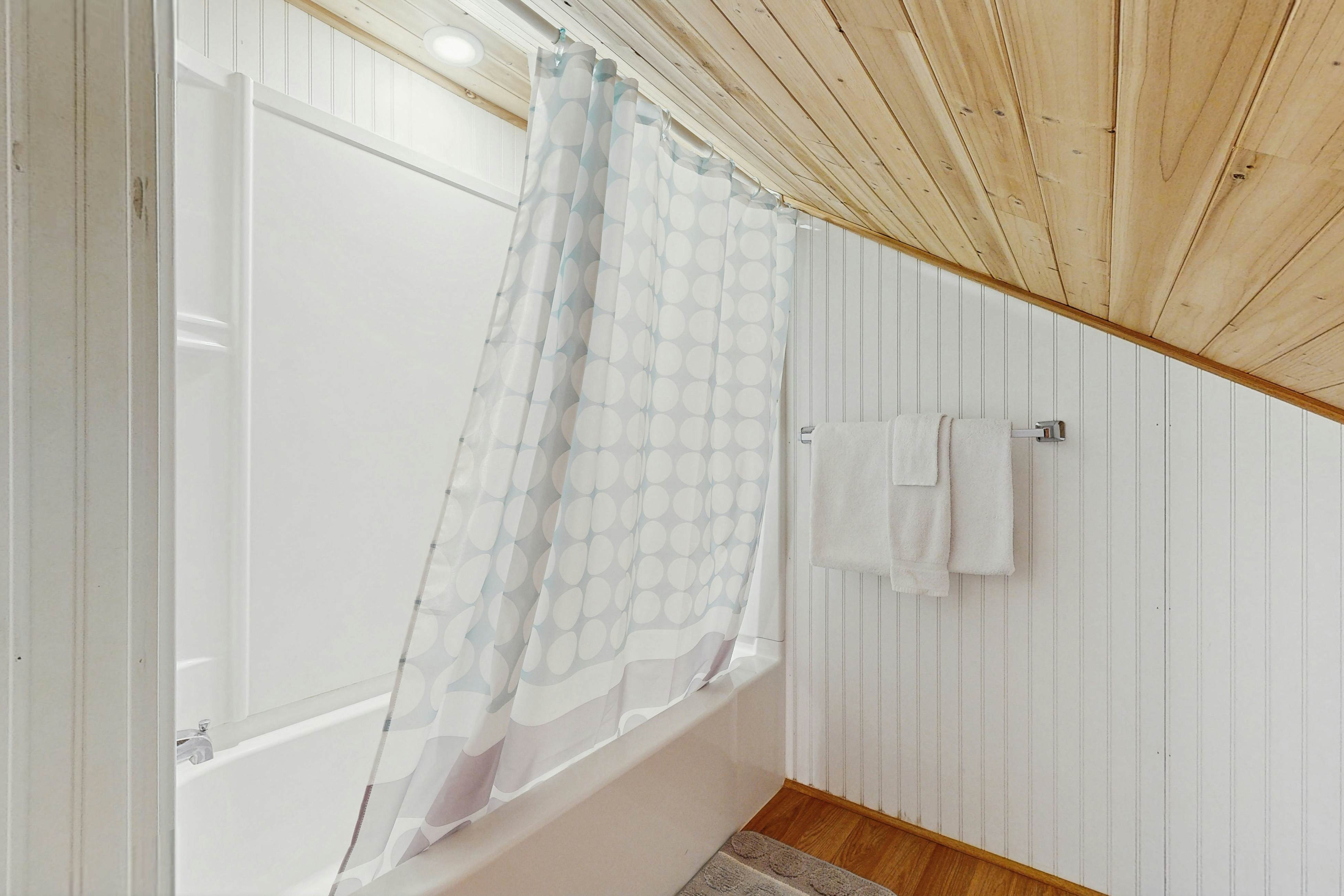 Scenic Bay Float Home Hideaway