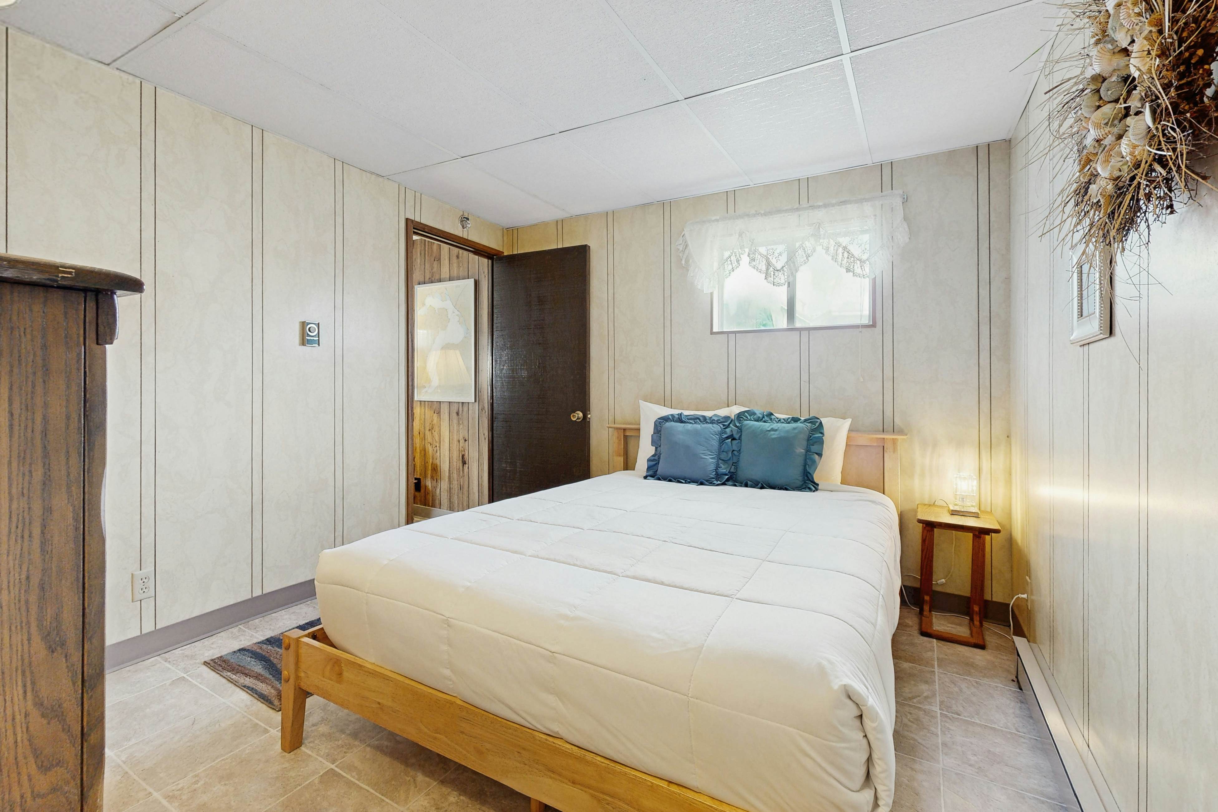 Scenic Bay Float Home Hideaway