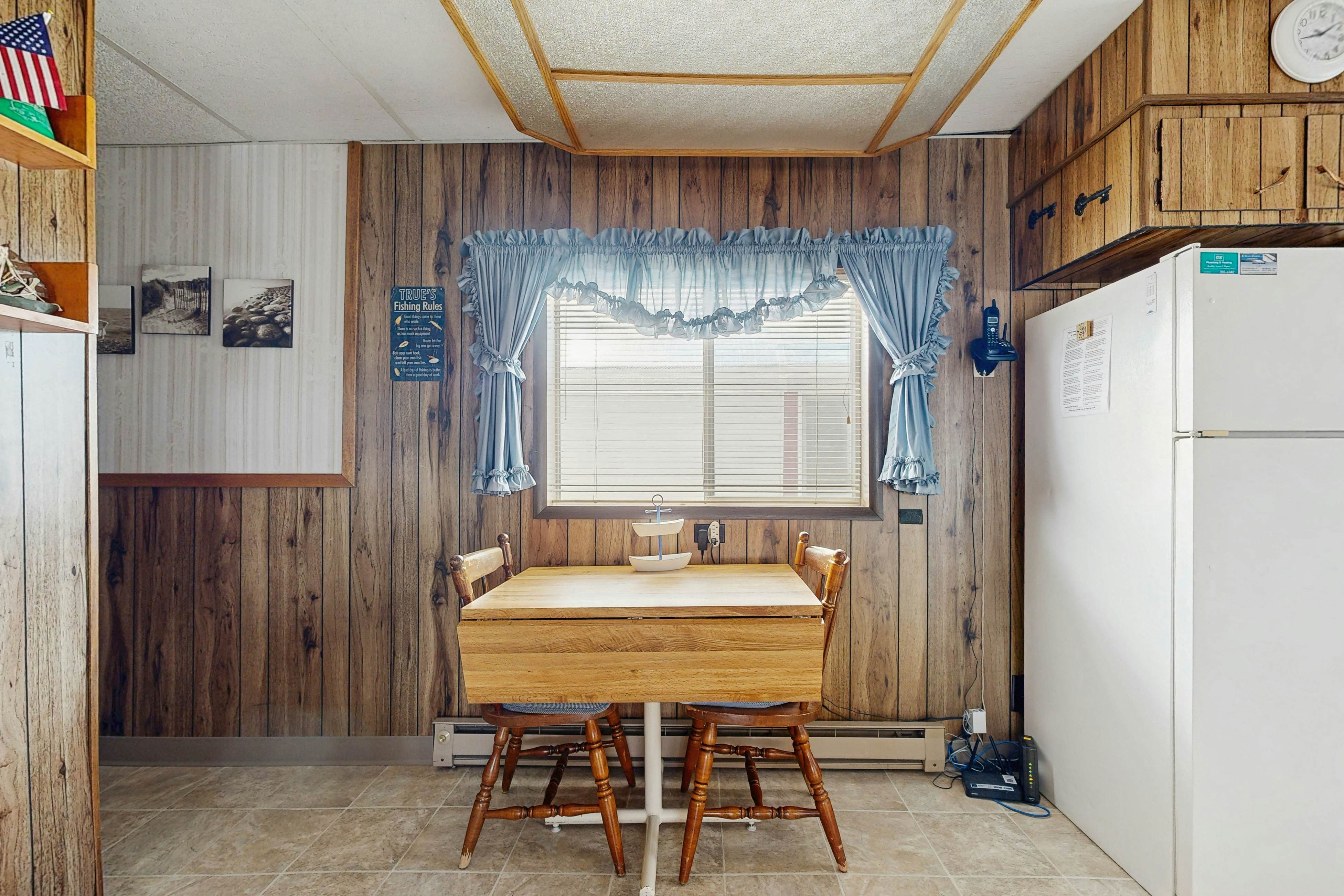 Scenic Bay Float Home Hideaway