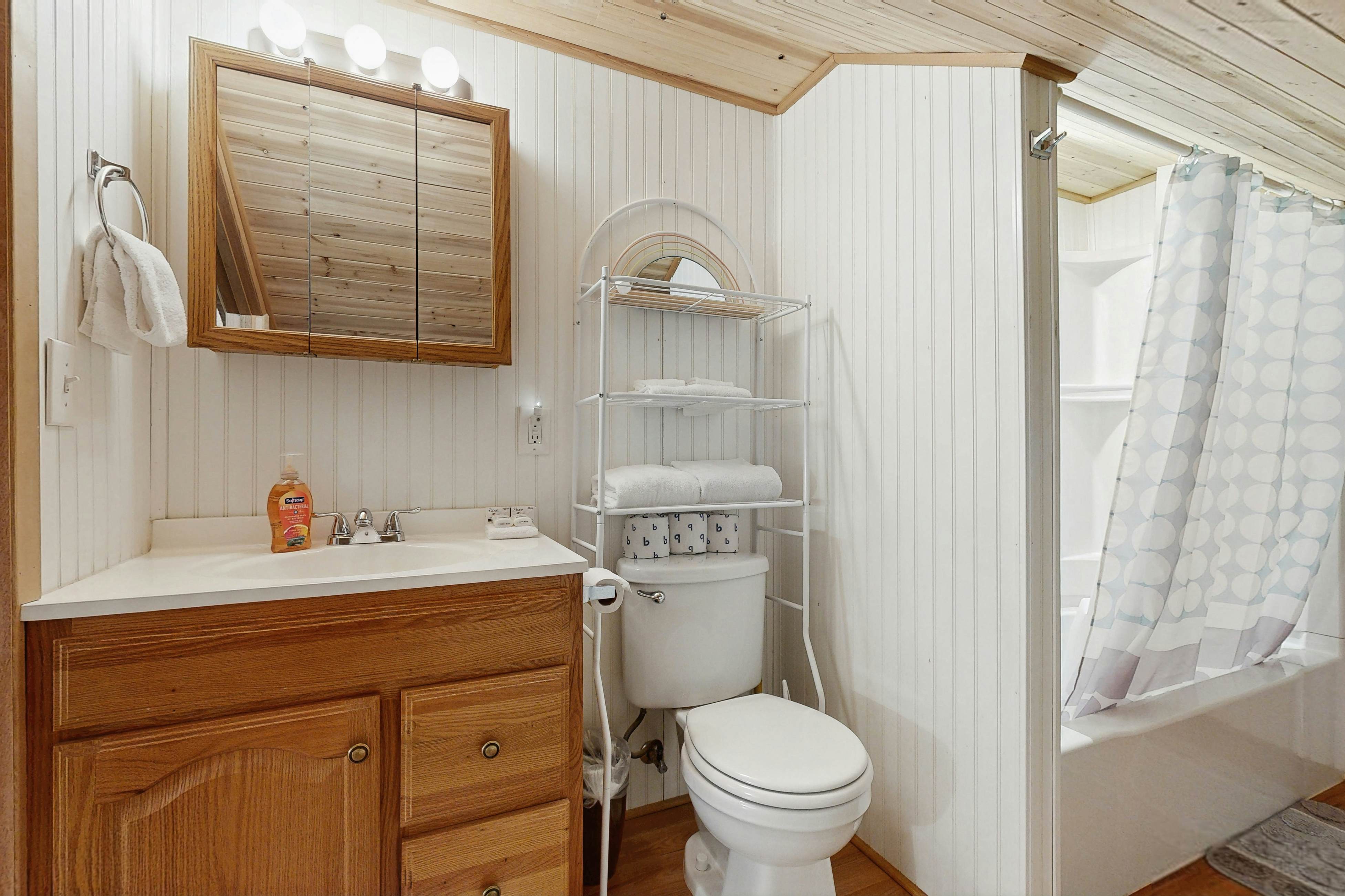 Scenic Bay Float Home Hideaway