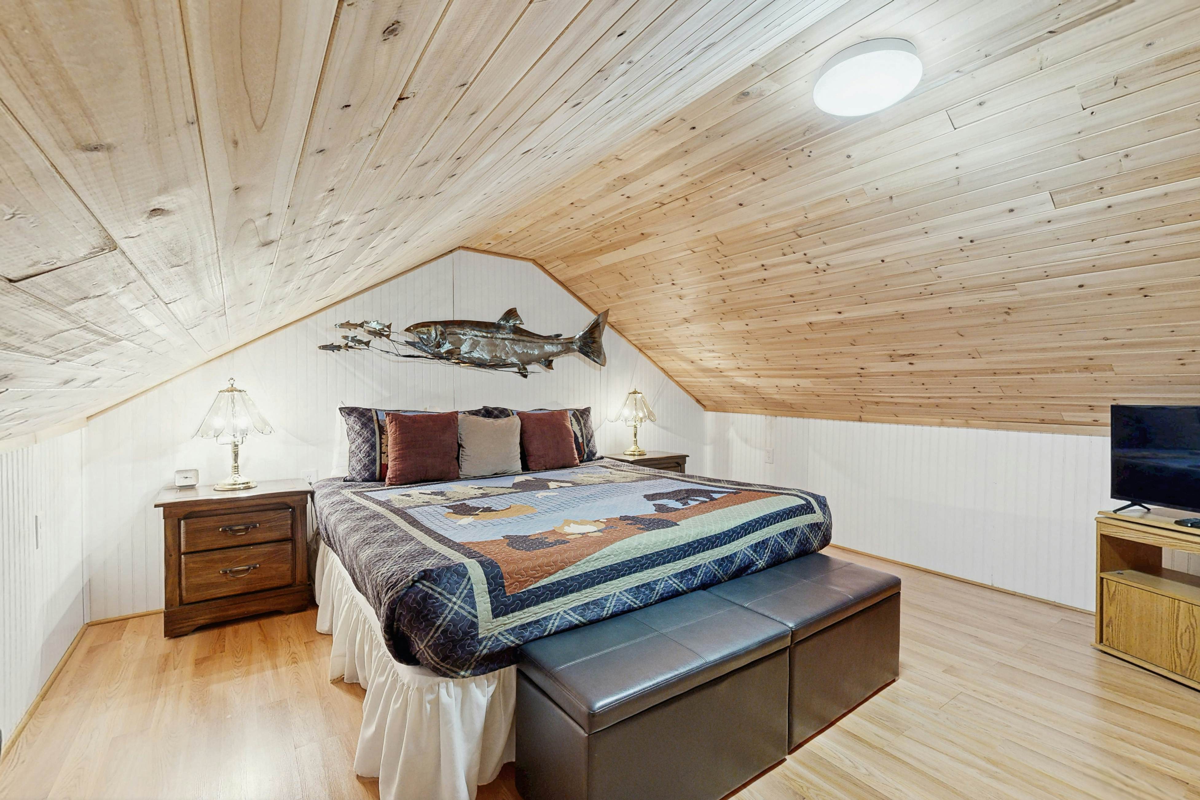 Scenic Bay Float Home Hideaway