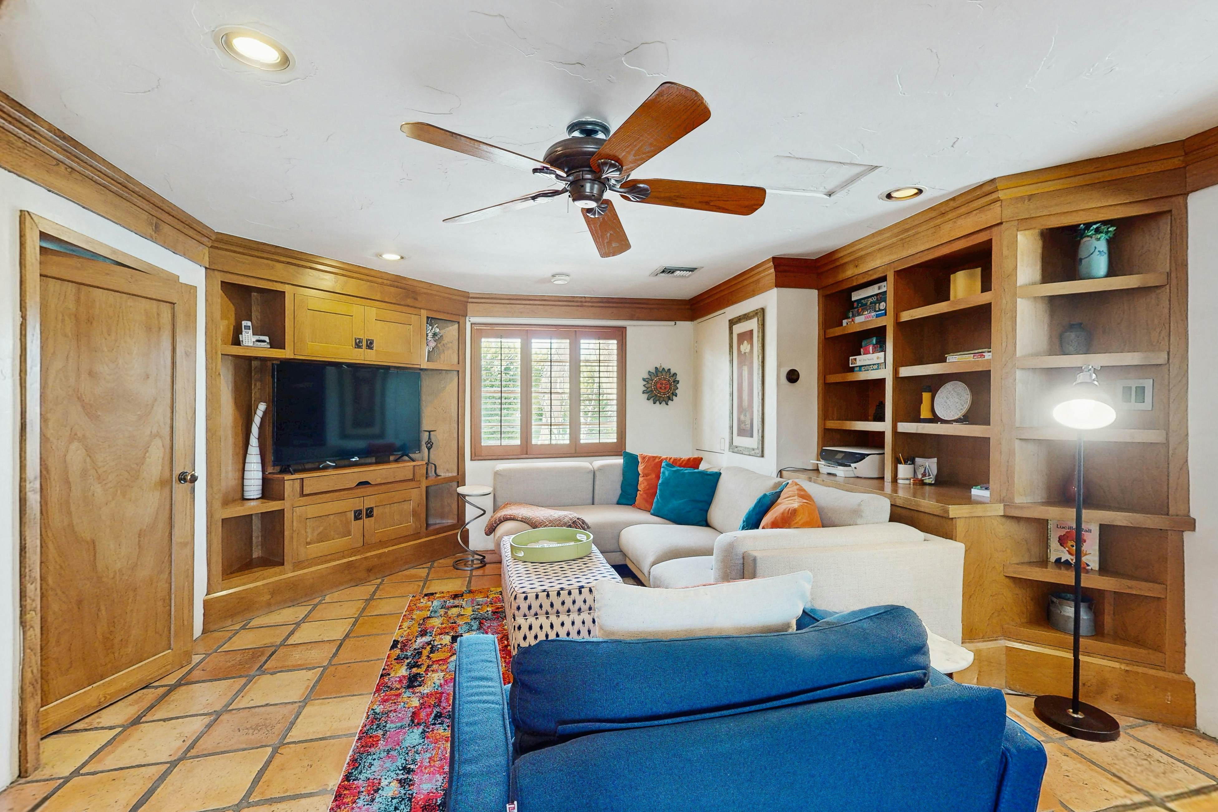 Spanish Hideaway - 4007