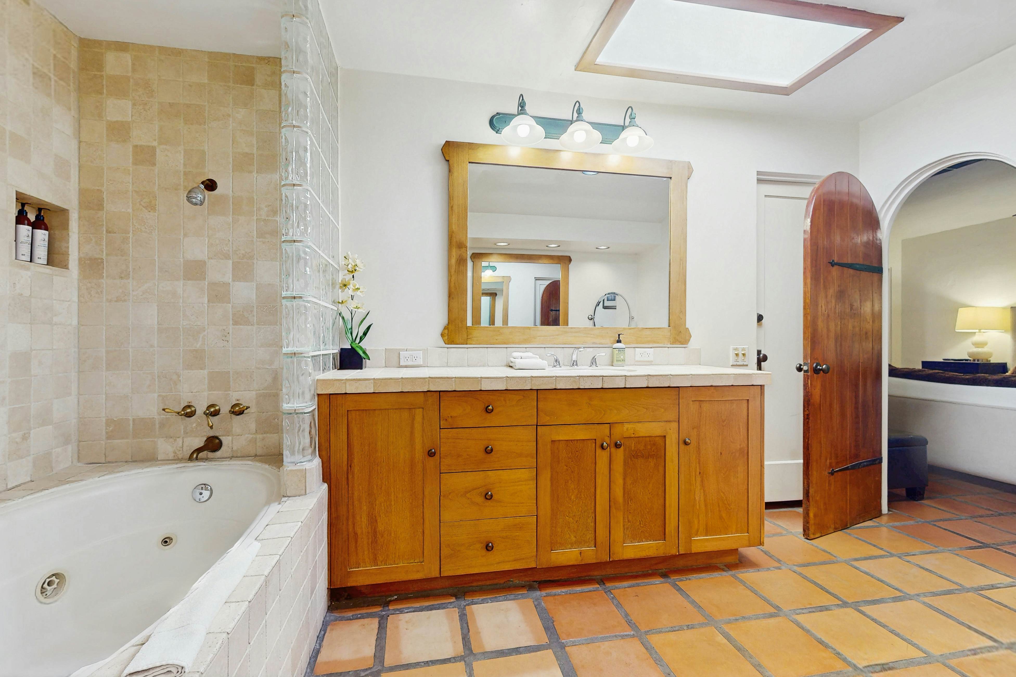 Spanish Hideaway - 4007