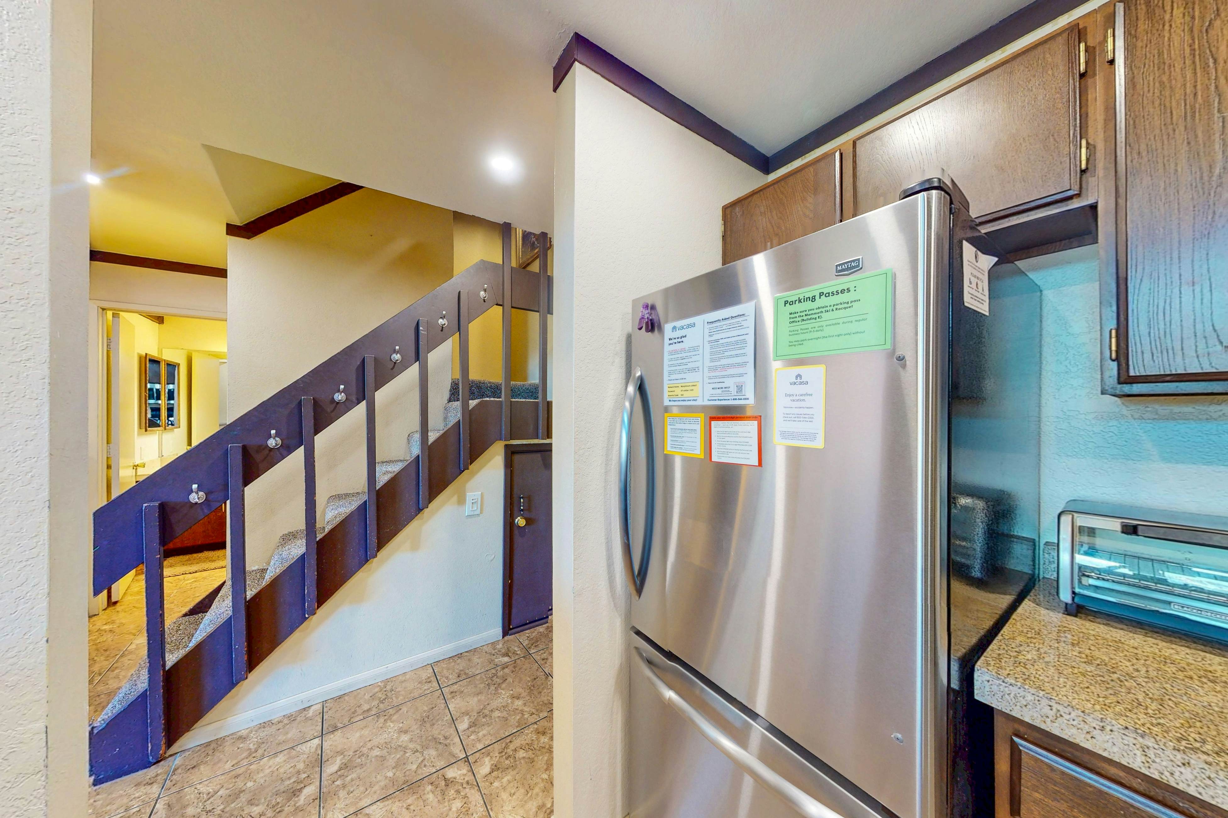 Mammoth Ski & Racquet 131 N