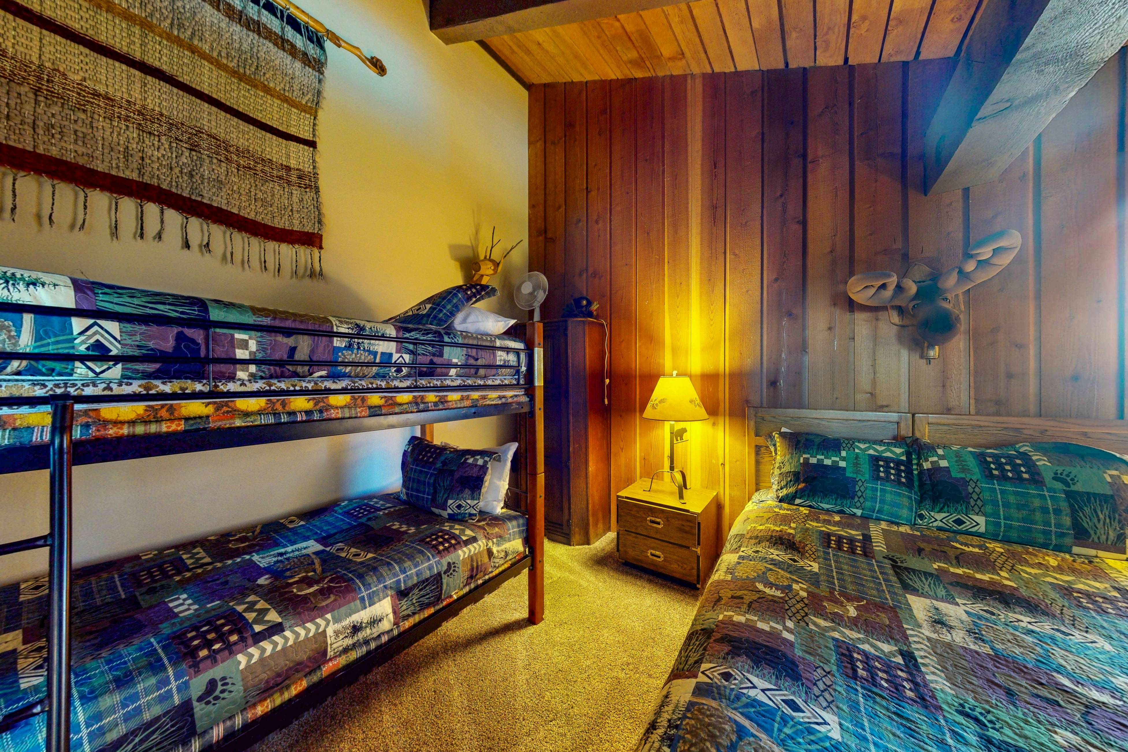 Mammoth Ski & Racquet 131 N