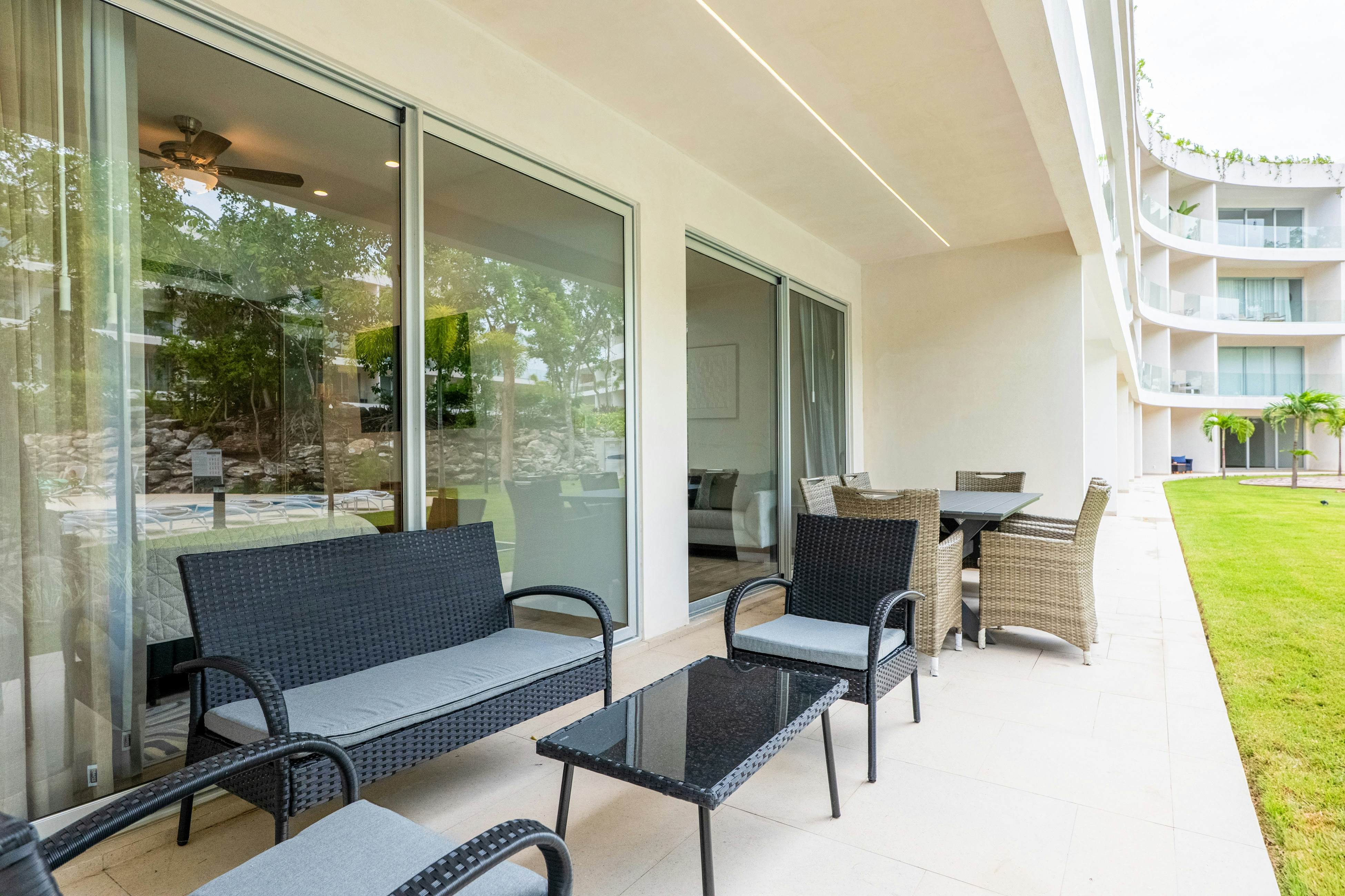 Palma y Playa at TL B005