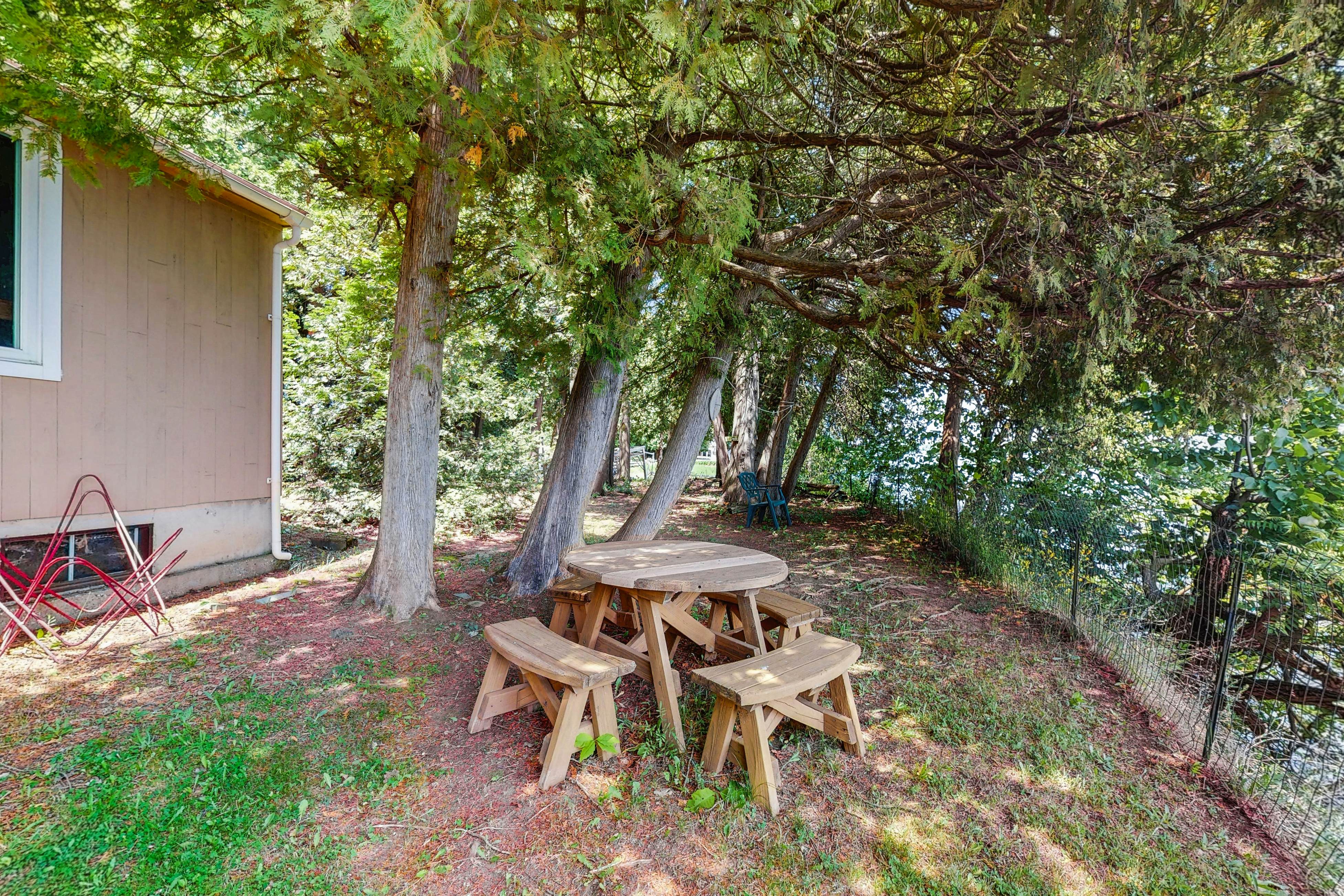 Rockledge Cedar Retreat