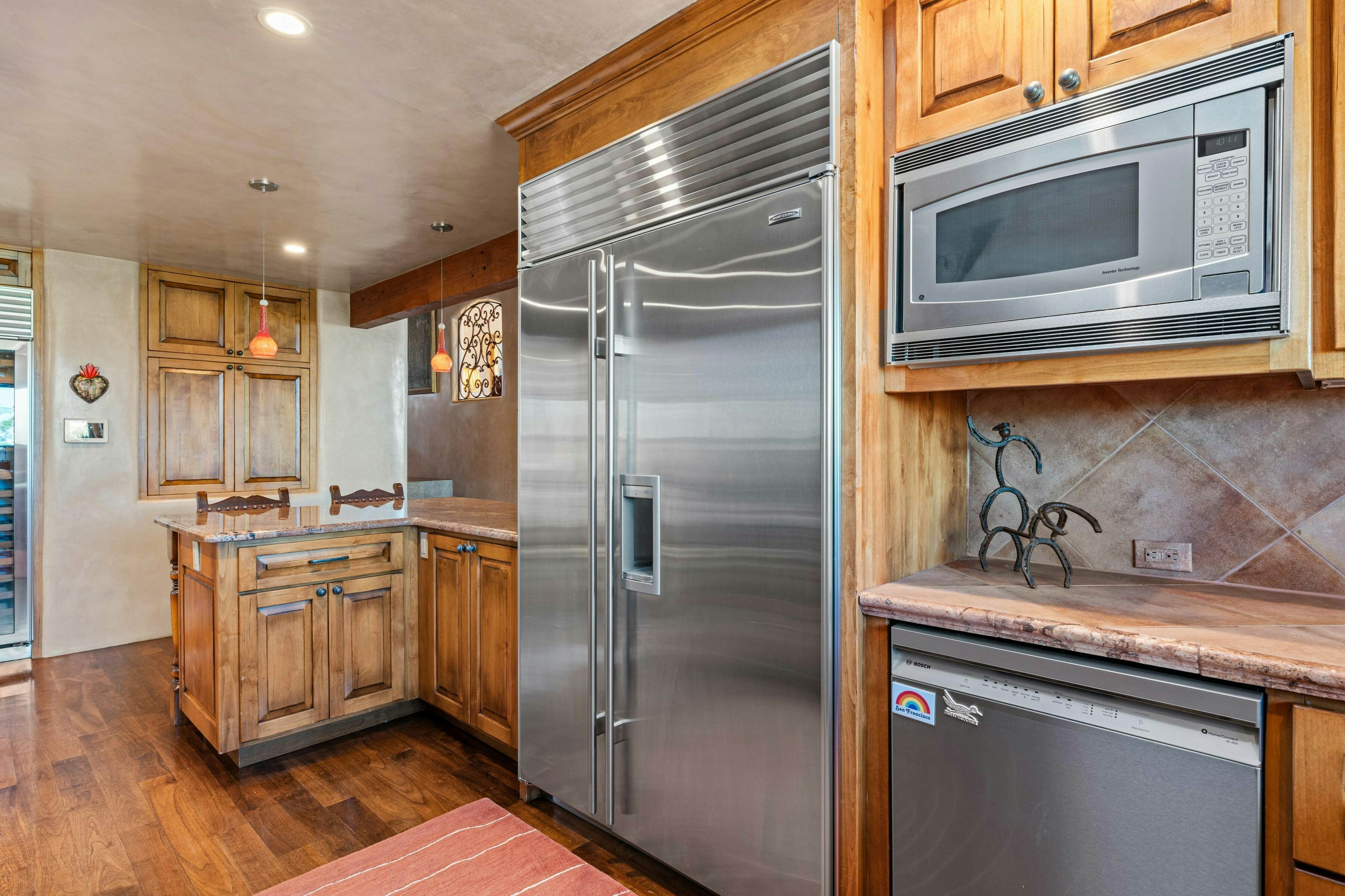 Copper Canyon Roads Estate - 30-night minimum