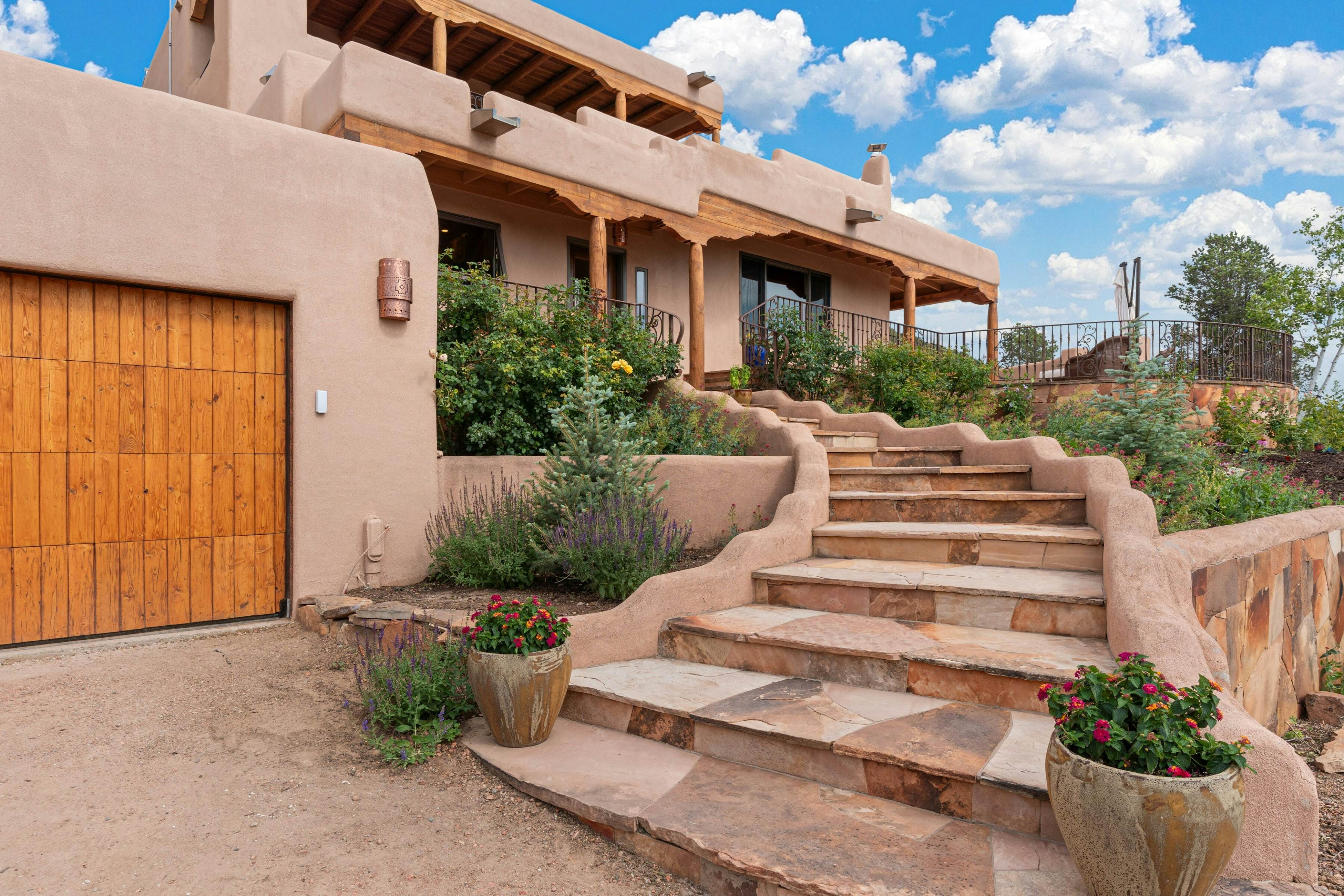 Copper Canyon Roads Estate - 30-night minimum