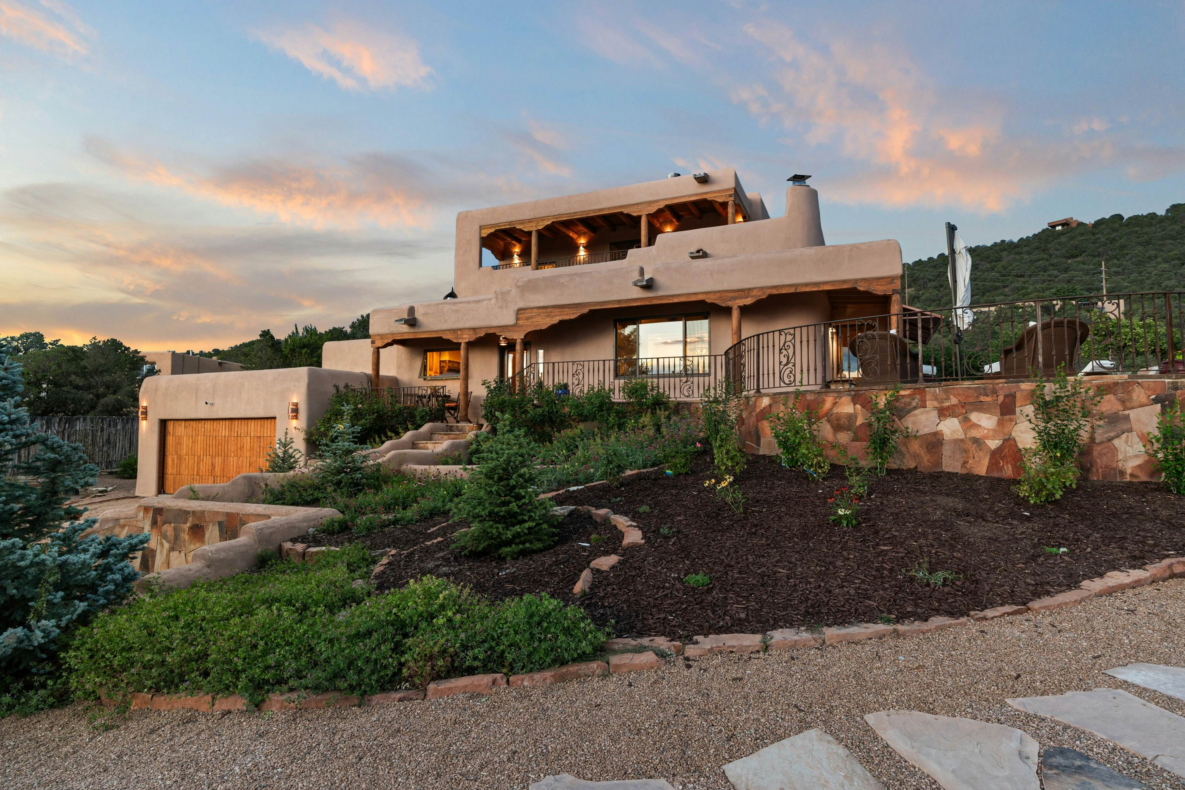 Copper Canyon Roads Estate - 30-night minimum