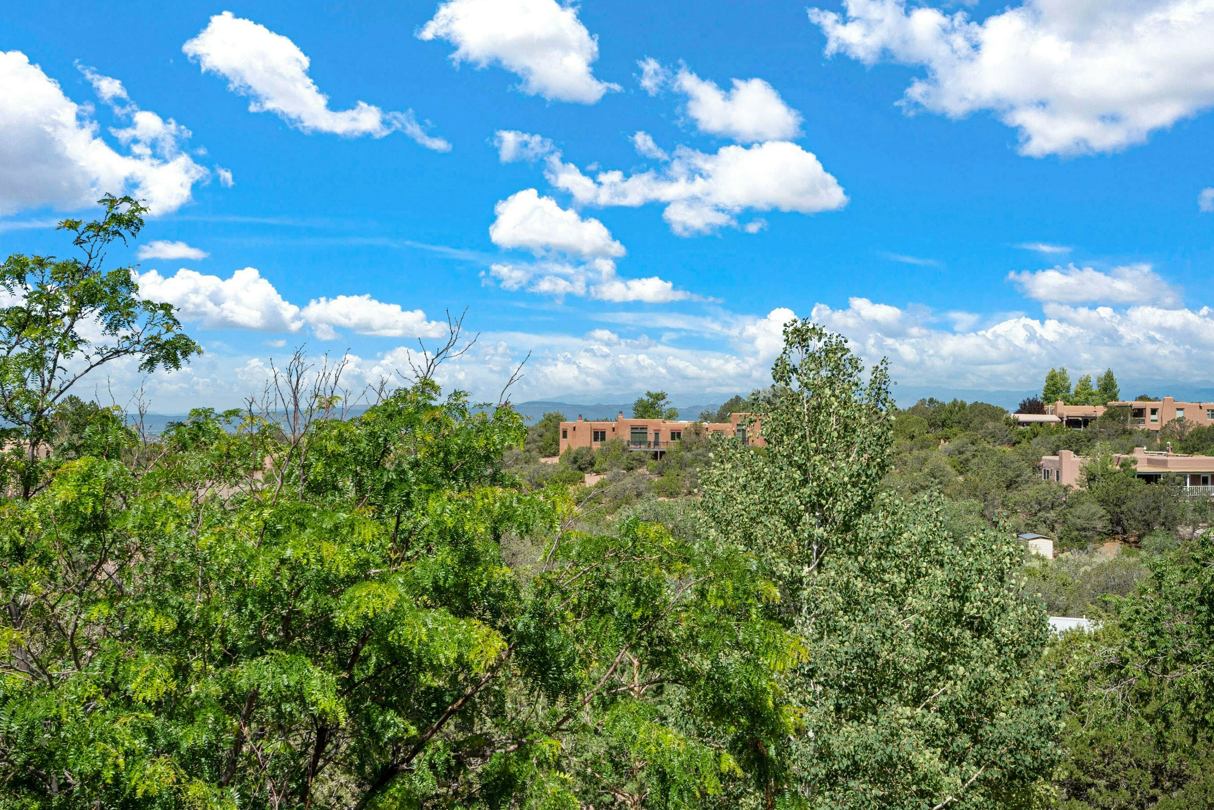 Copper Canyon Roads Estate - 30-night minimum