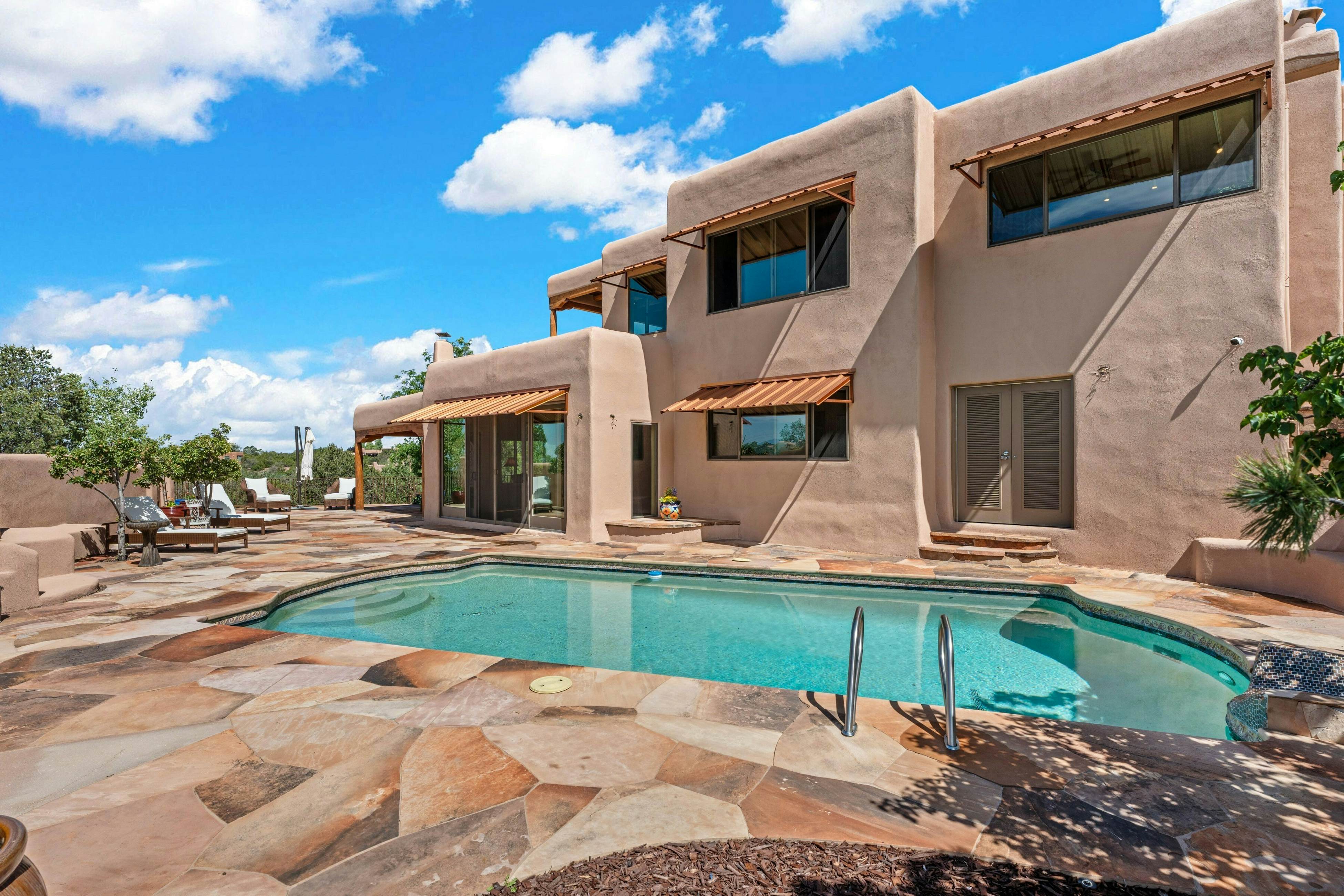 Copper Canyon Roads Estate - 30-night minimum