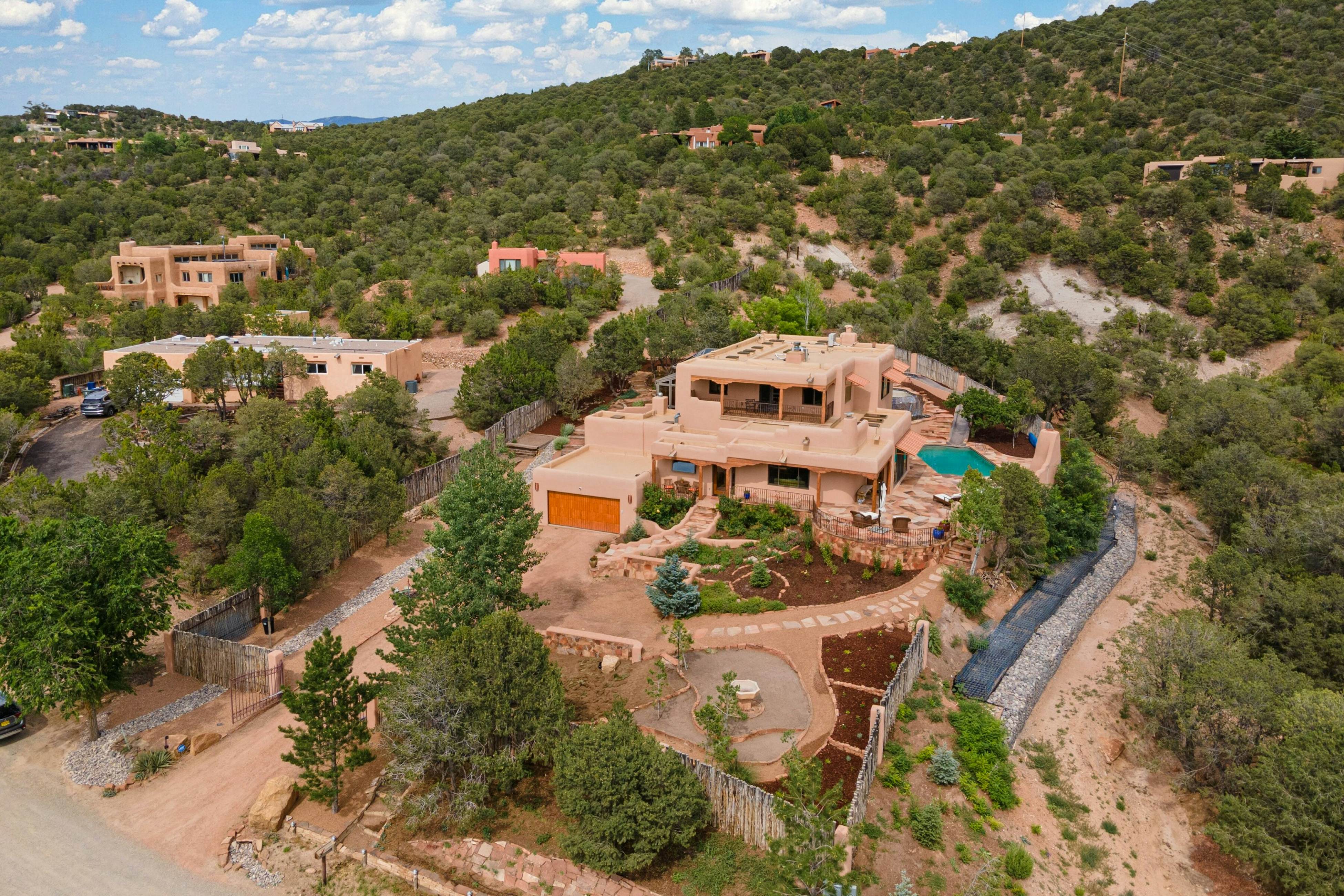 Copper Canyon Roads Estate - 30-night minimum