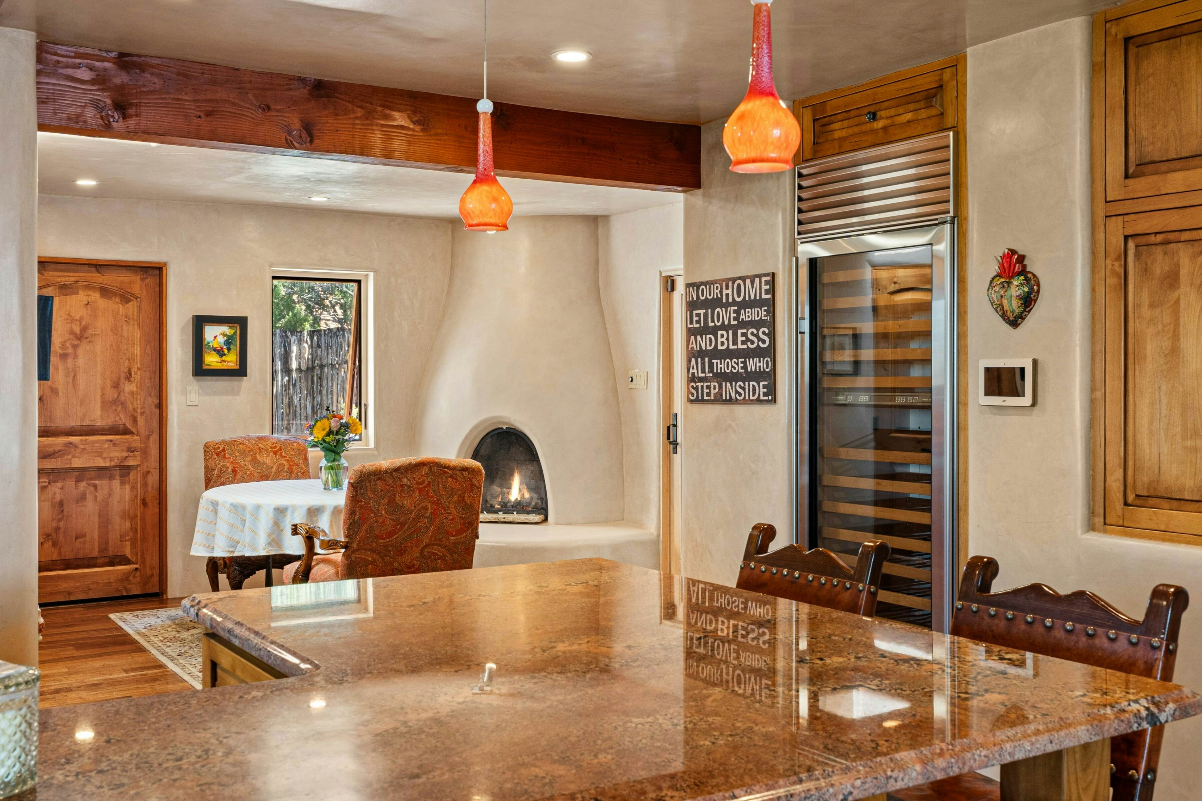 Copper Canyon Roads Estate - 30-night minimum