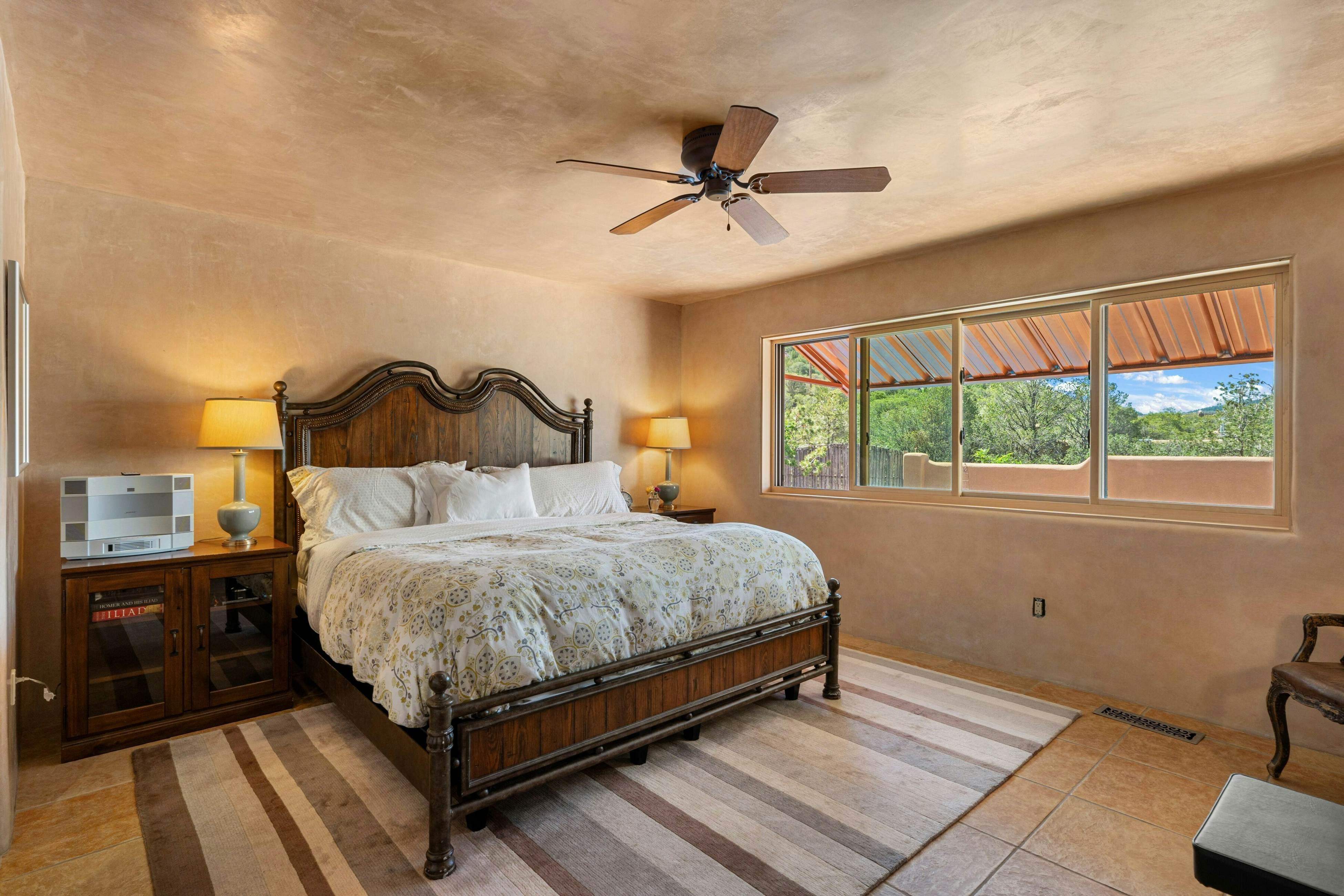 Copper Canyon Roads Estate - 30-night minimum