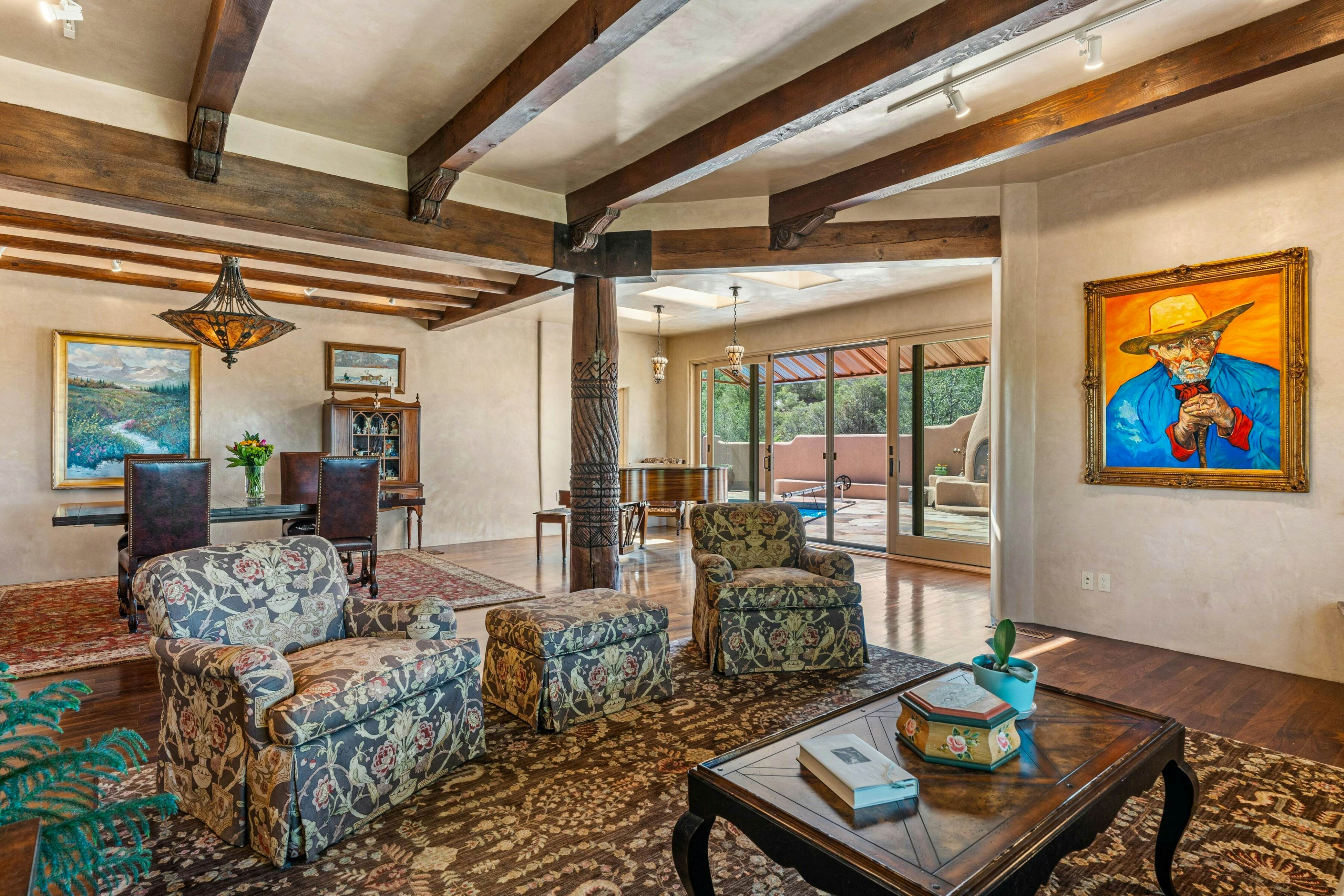 Copper Canyon Roads Estate - 30-night minimum