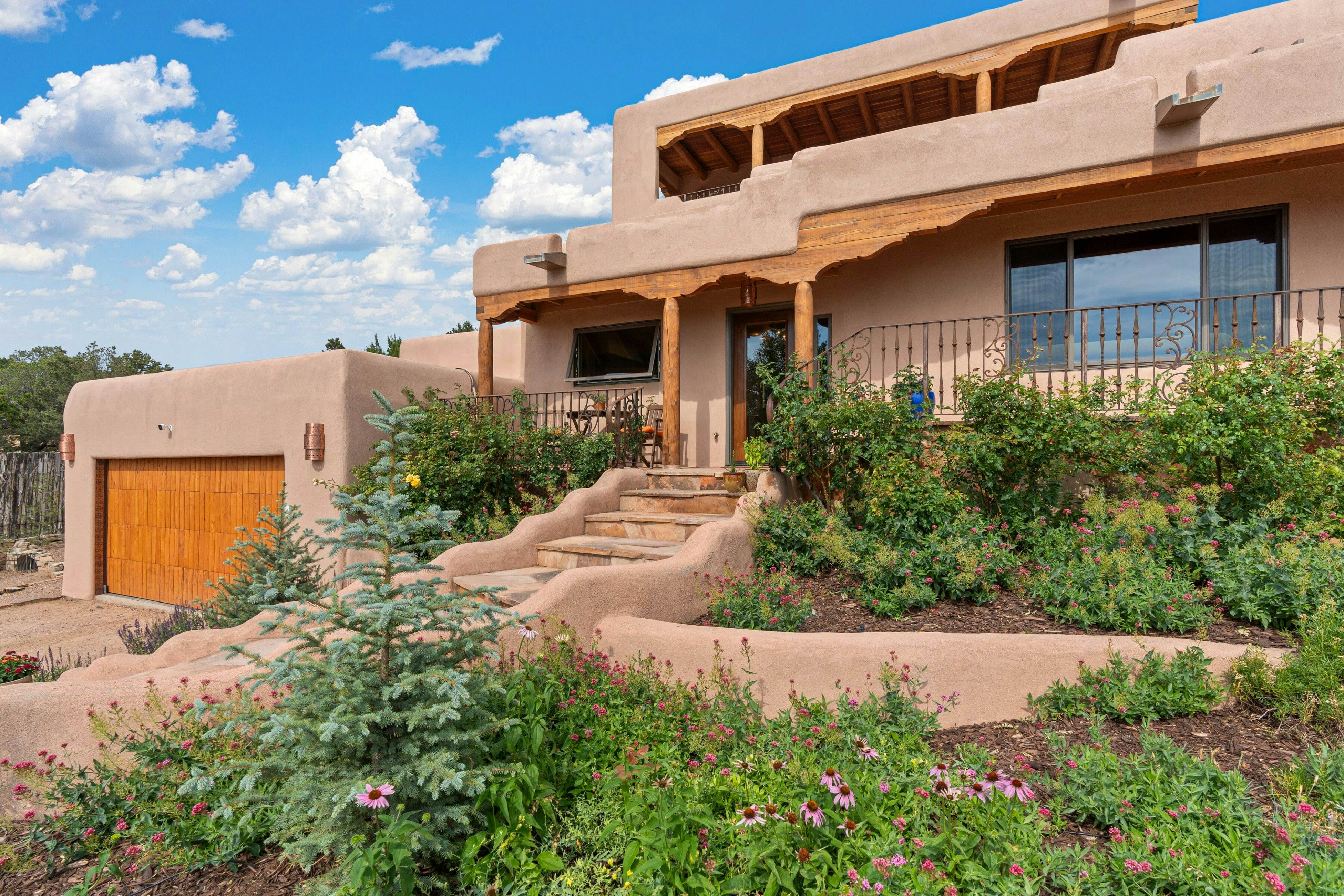 Copper Canyon Roads Estate - 30-night minimum