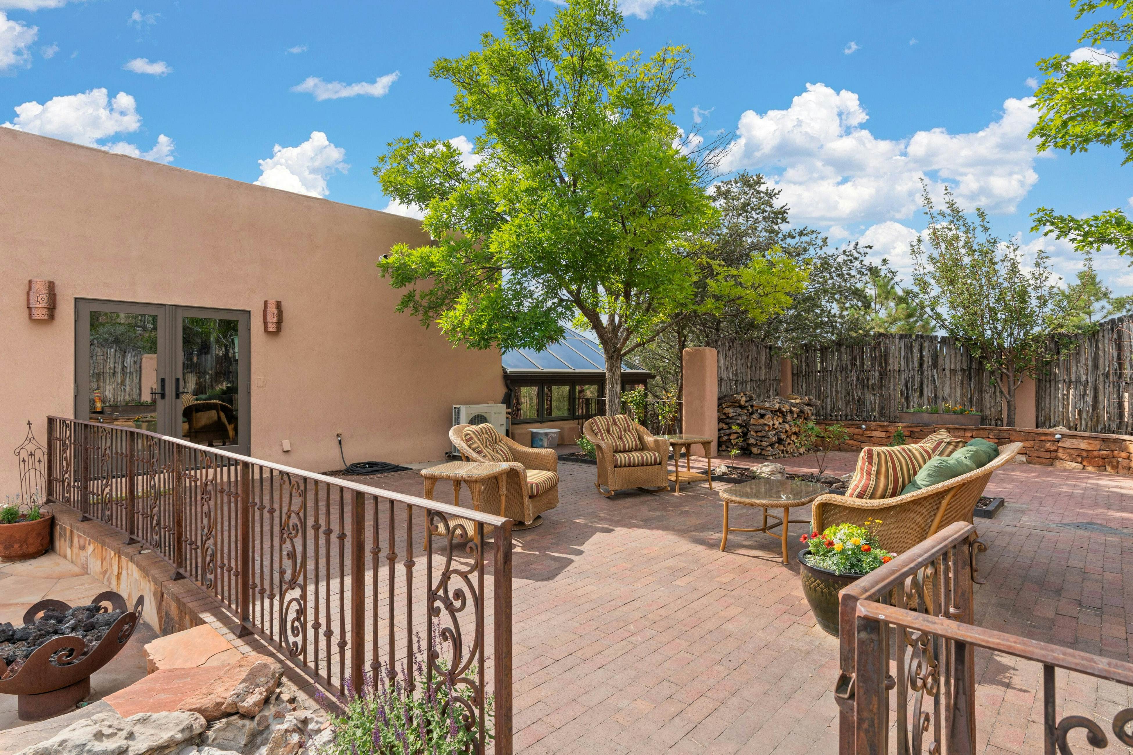 Copper Canyon Roads Estate - 30-night minimum