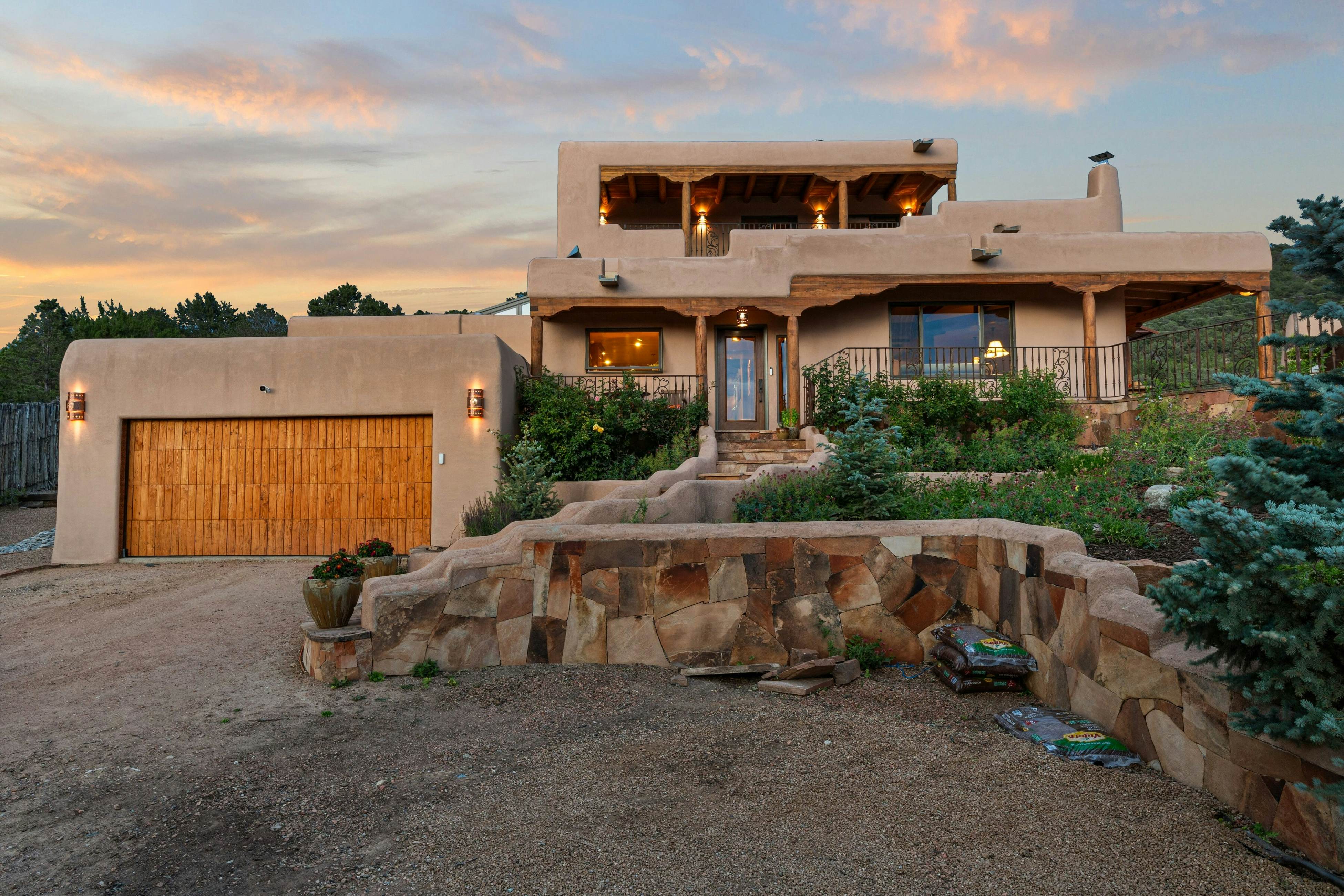 Copper Canyon Roads Estate - 30-night minimum