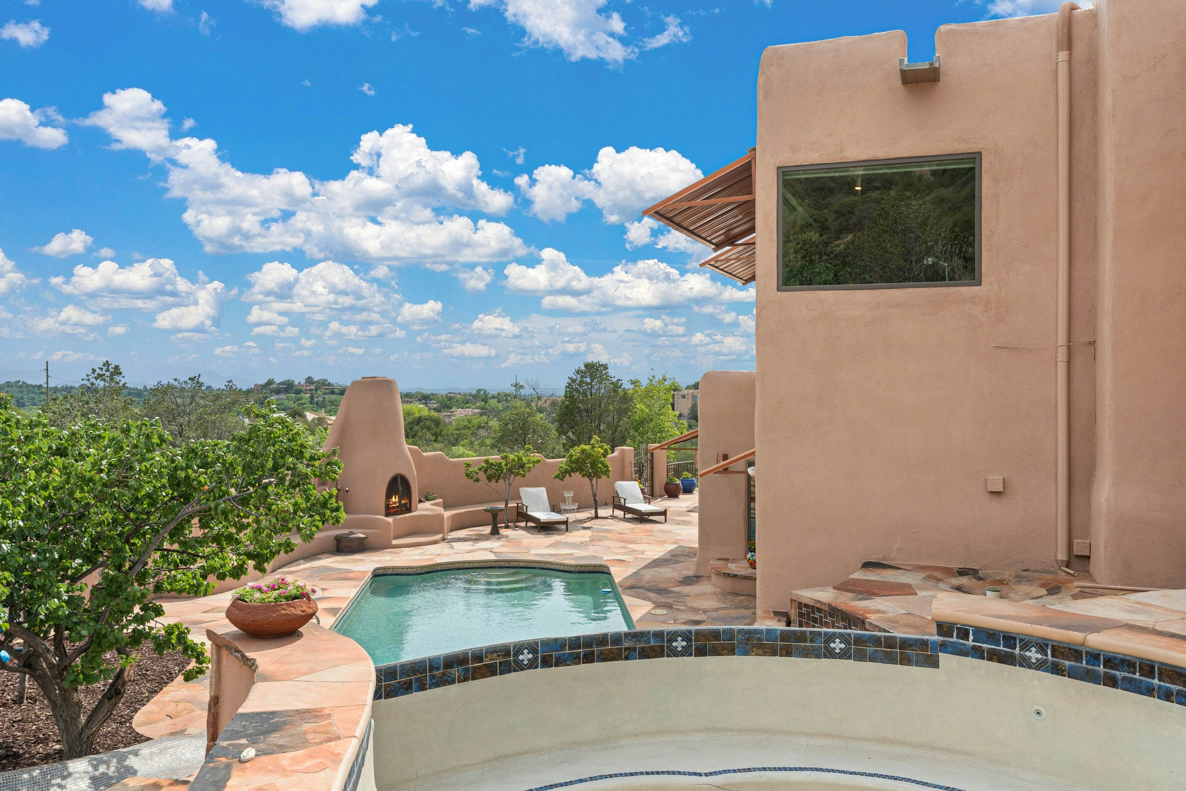 Copper Canyon Roads Estate - 30-night minimum