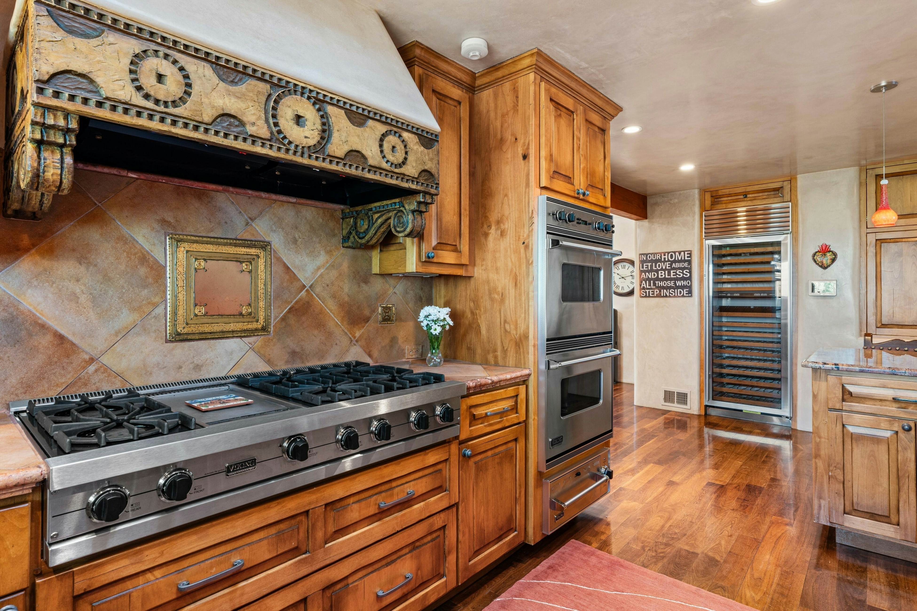 Copper Canyon Roads Estate - 30-night minimum