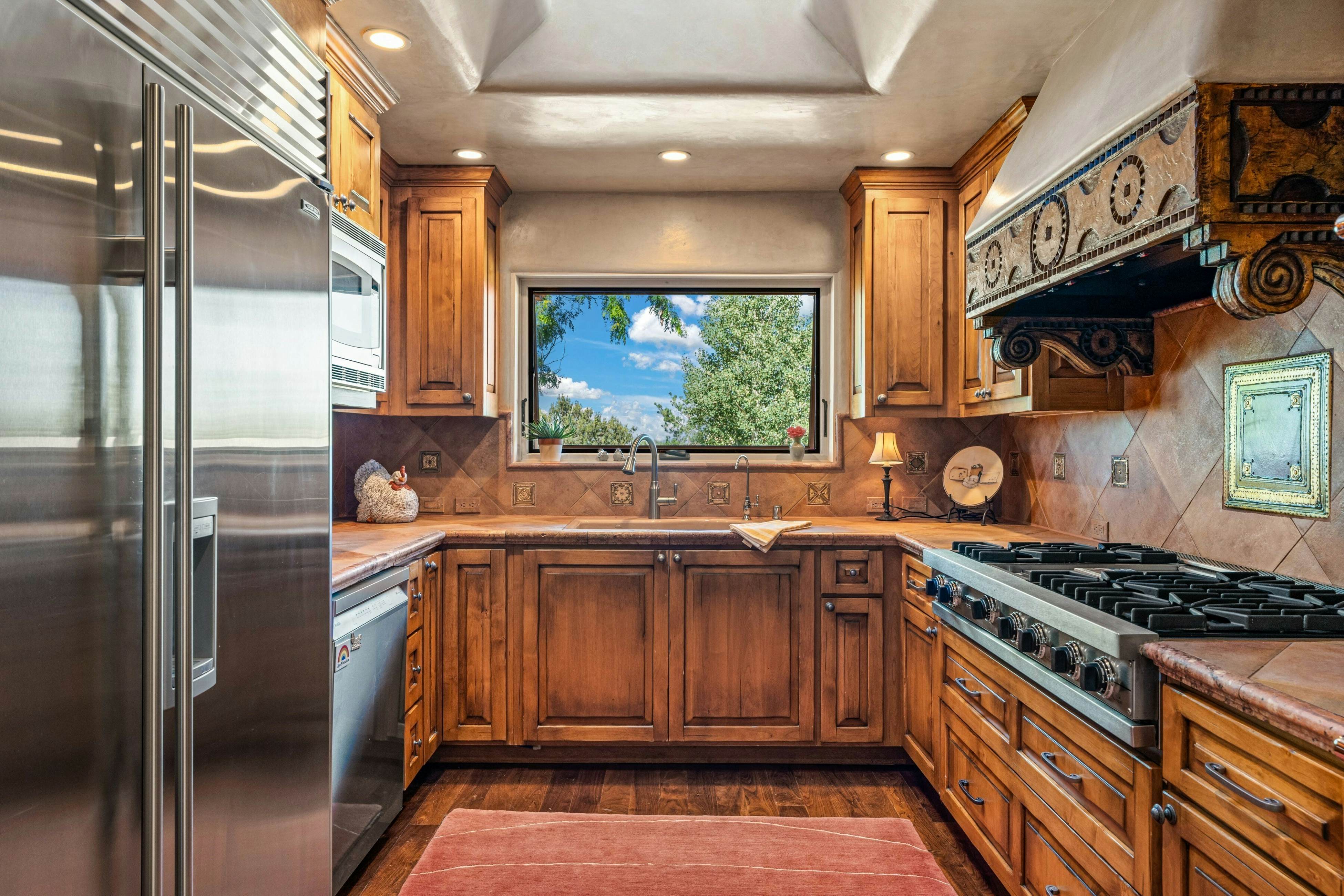 Copper Canyon Roads Estate - 30-night minimum