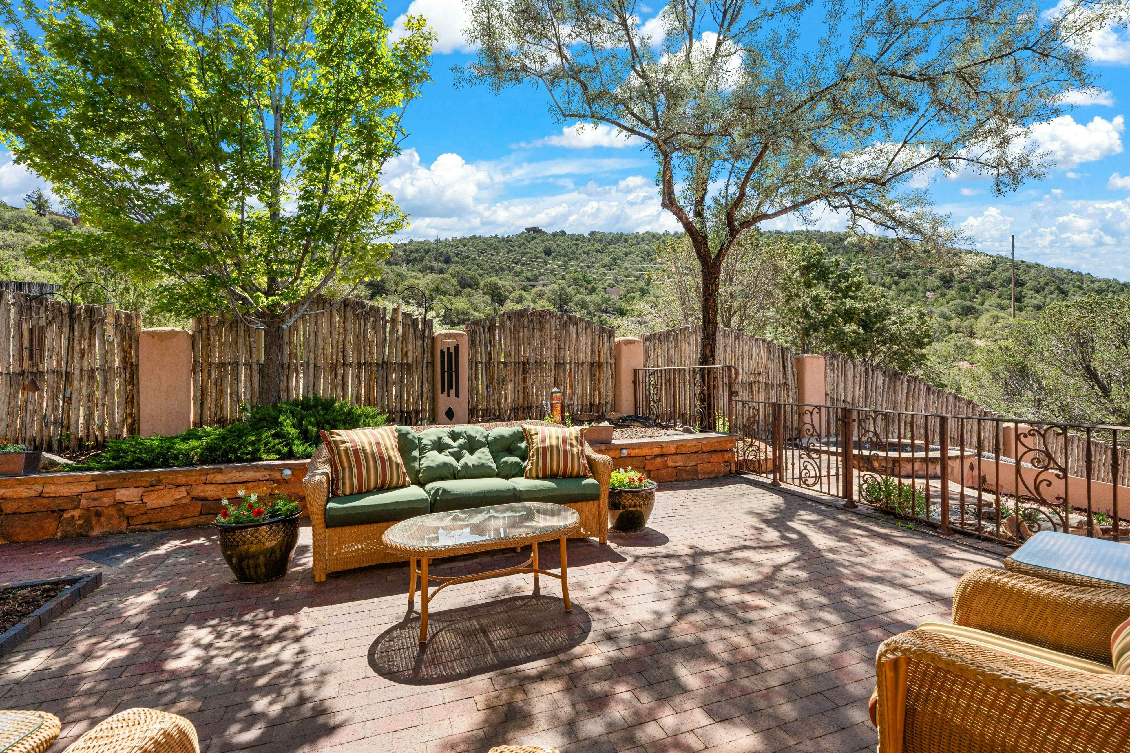 Copper Canyon Roads Estate - 30-night minimum