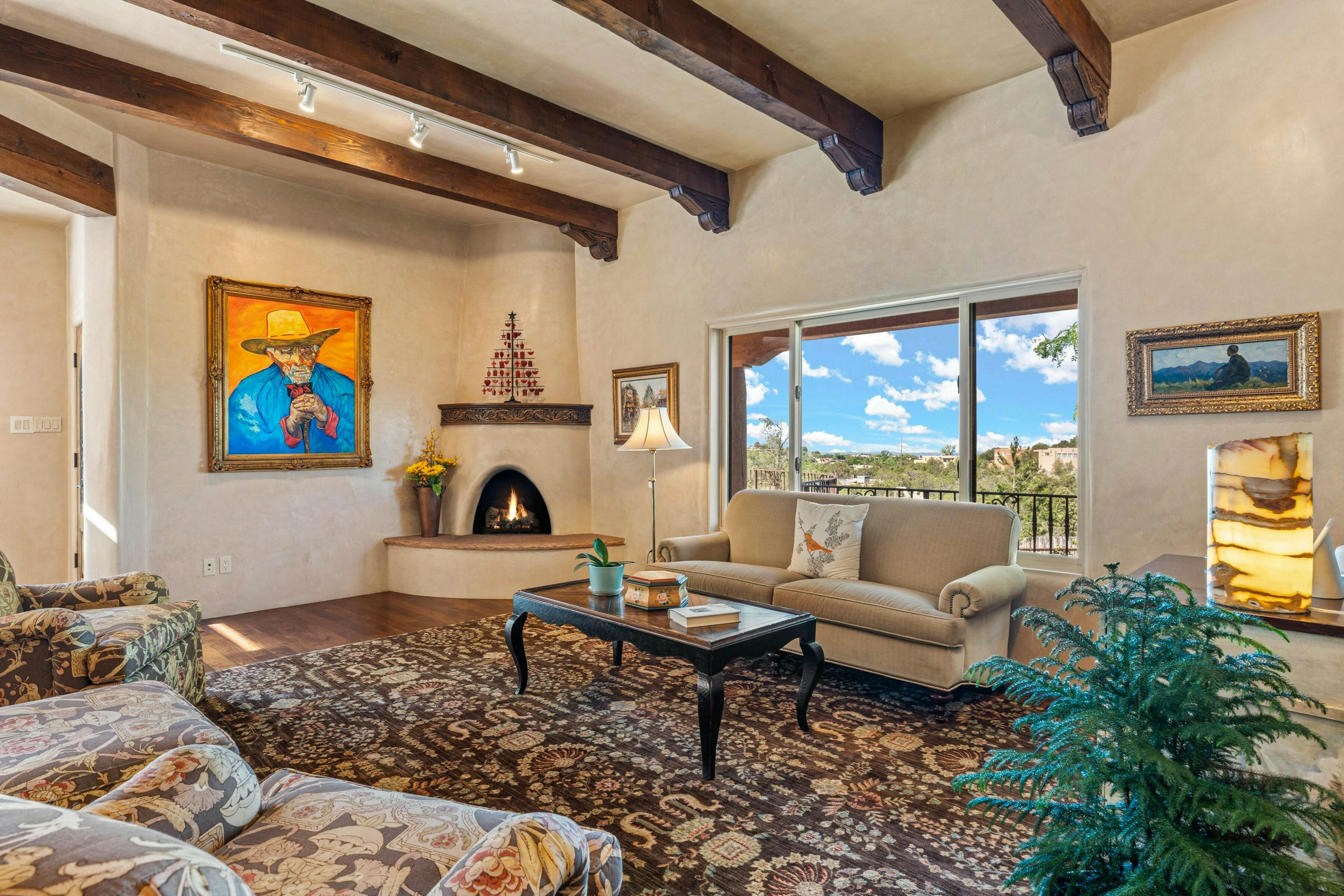 Copper Canyon Roads Estate - 30-night minimum