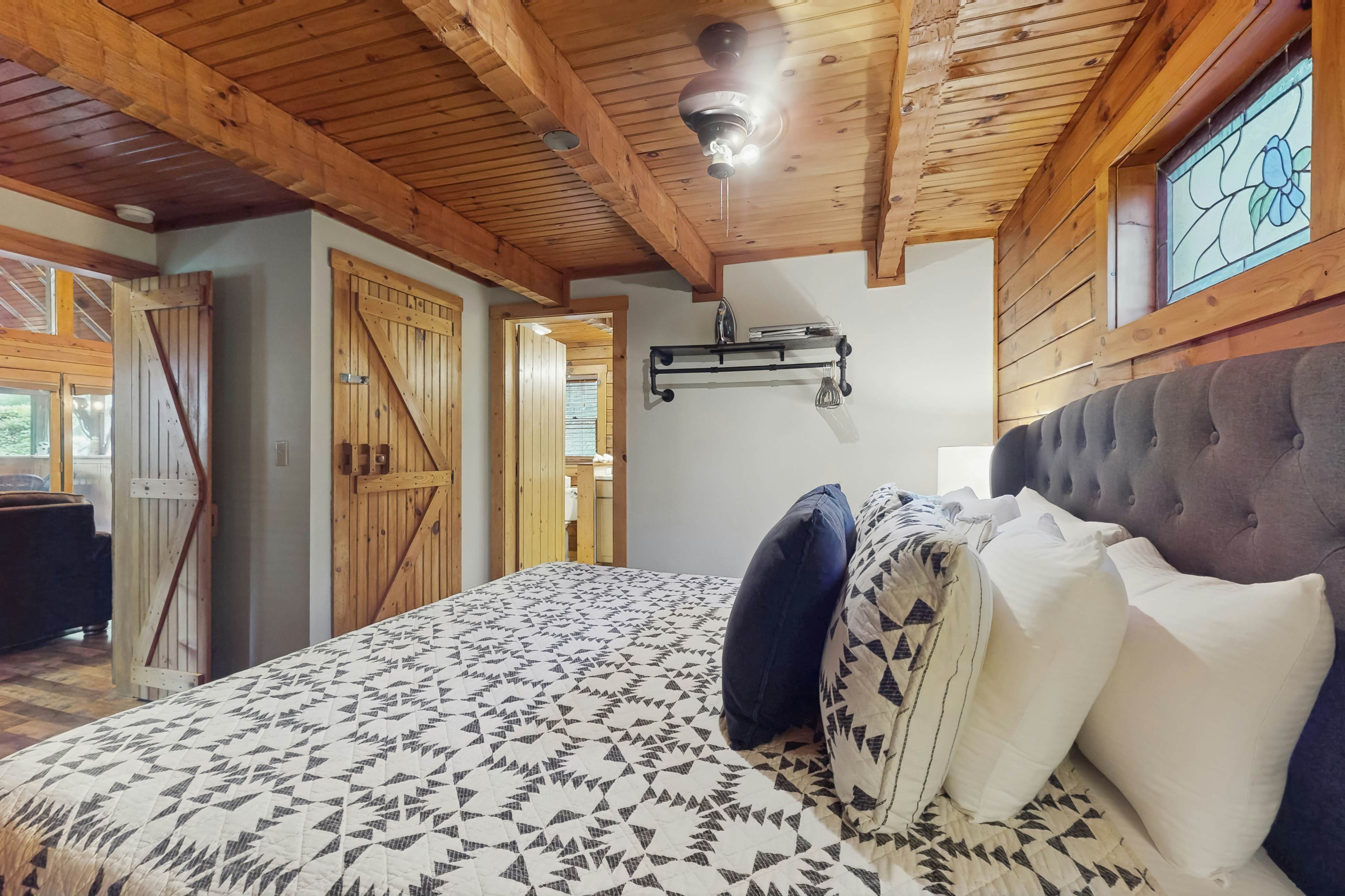 Cozy Modern Mountain Retreat