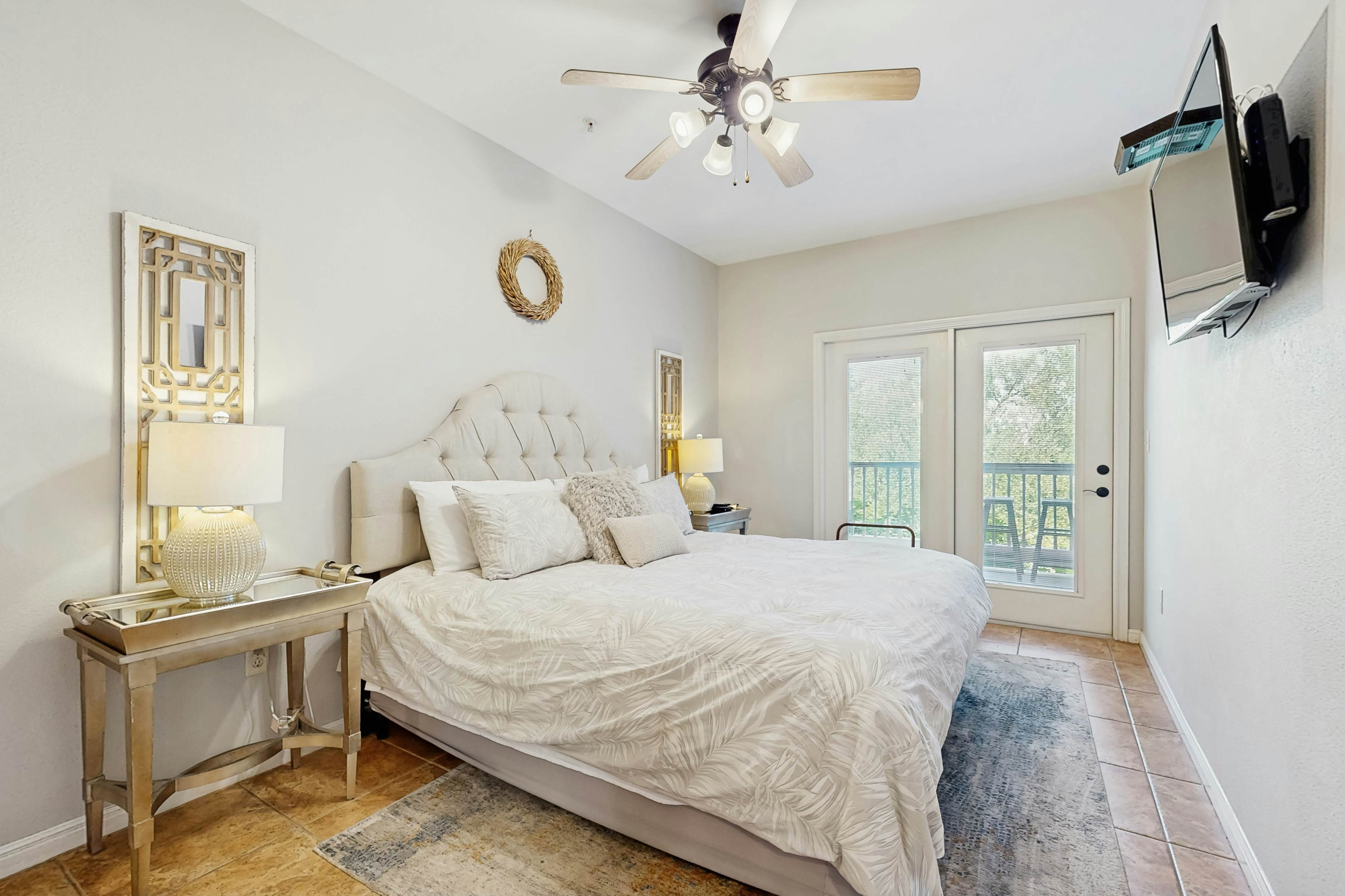  Gruene Envy - Unit 107 (The Village at Gruene)