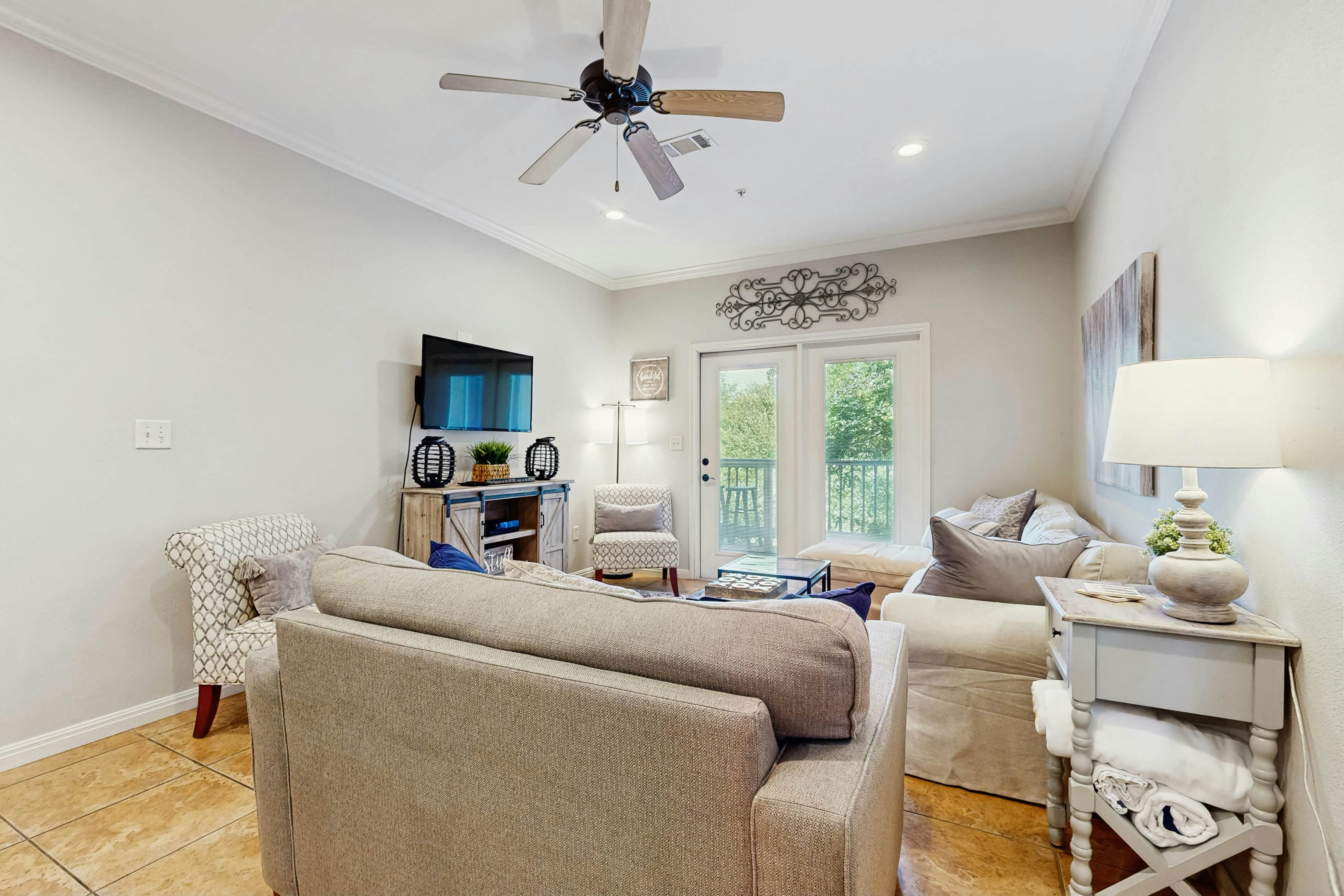  Gruene Envy - Unit 107 (The Village at Gruene)