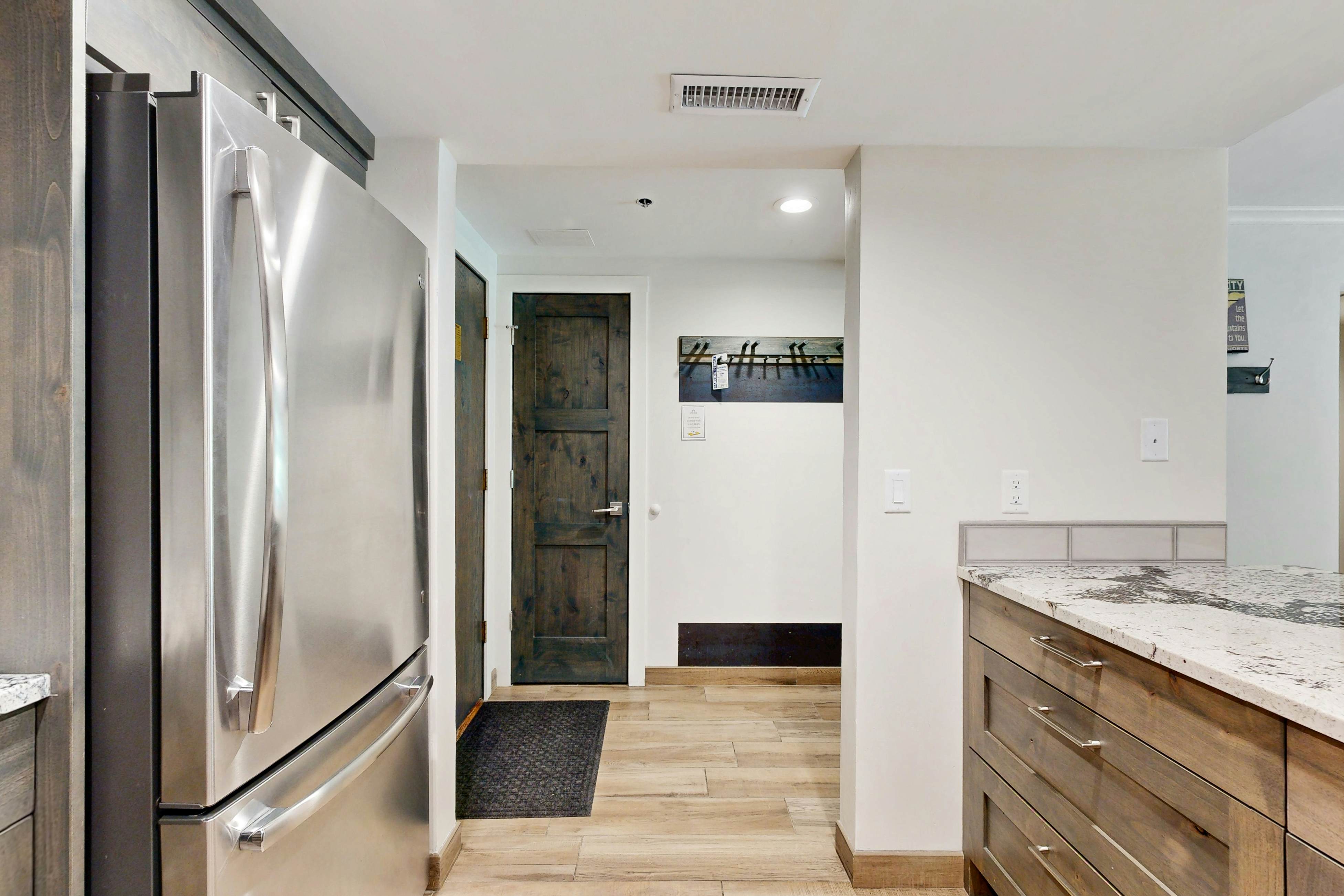 Park Station Elegance 210