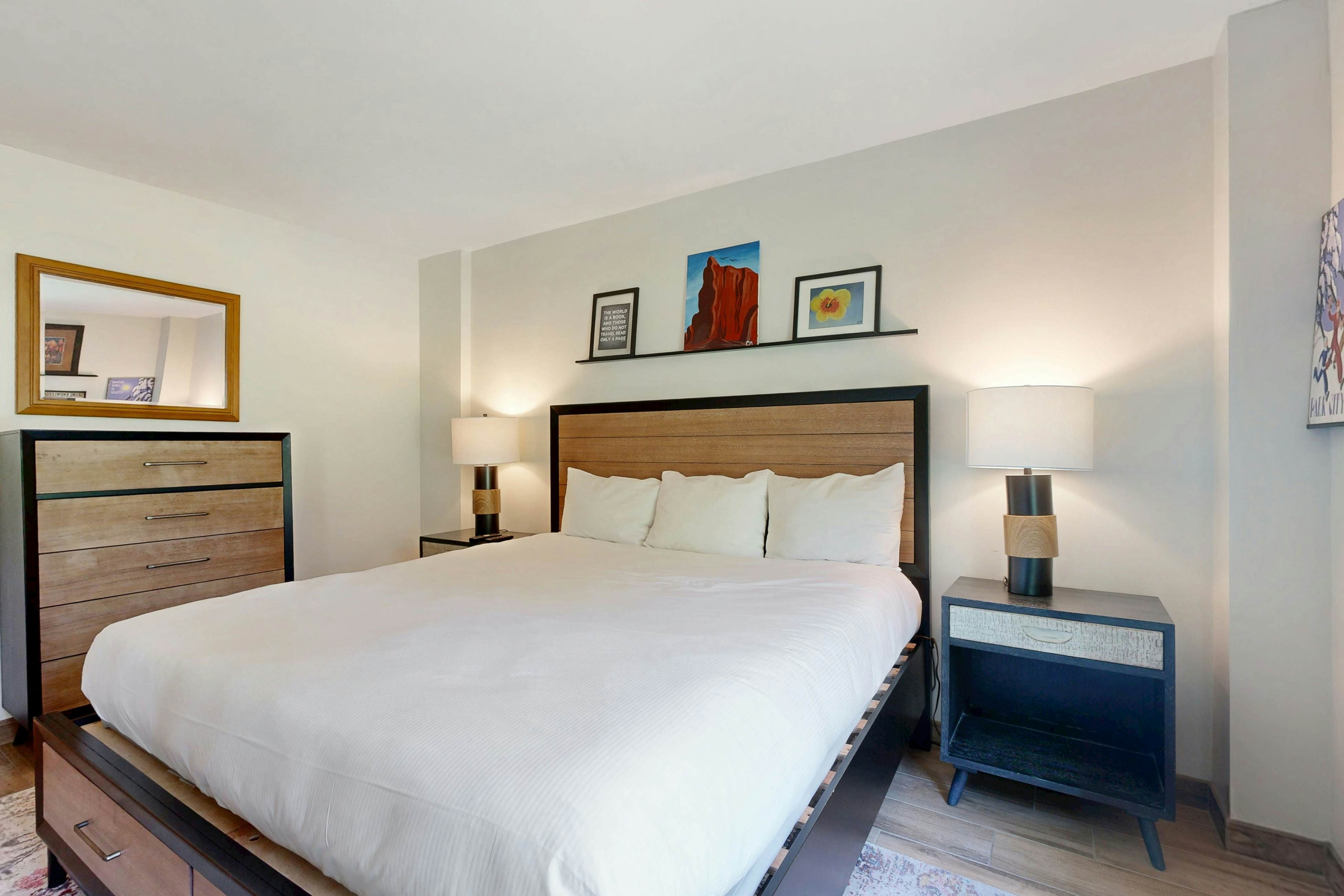 Park Station Elegance 210