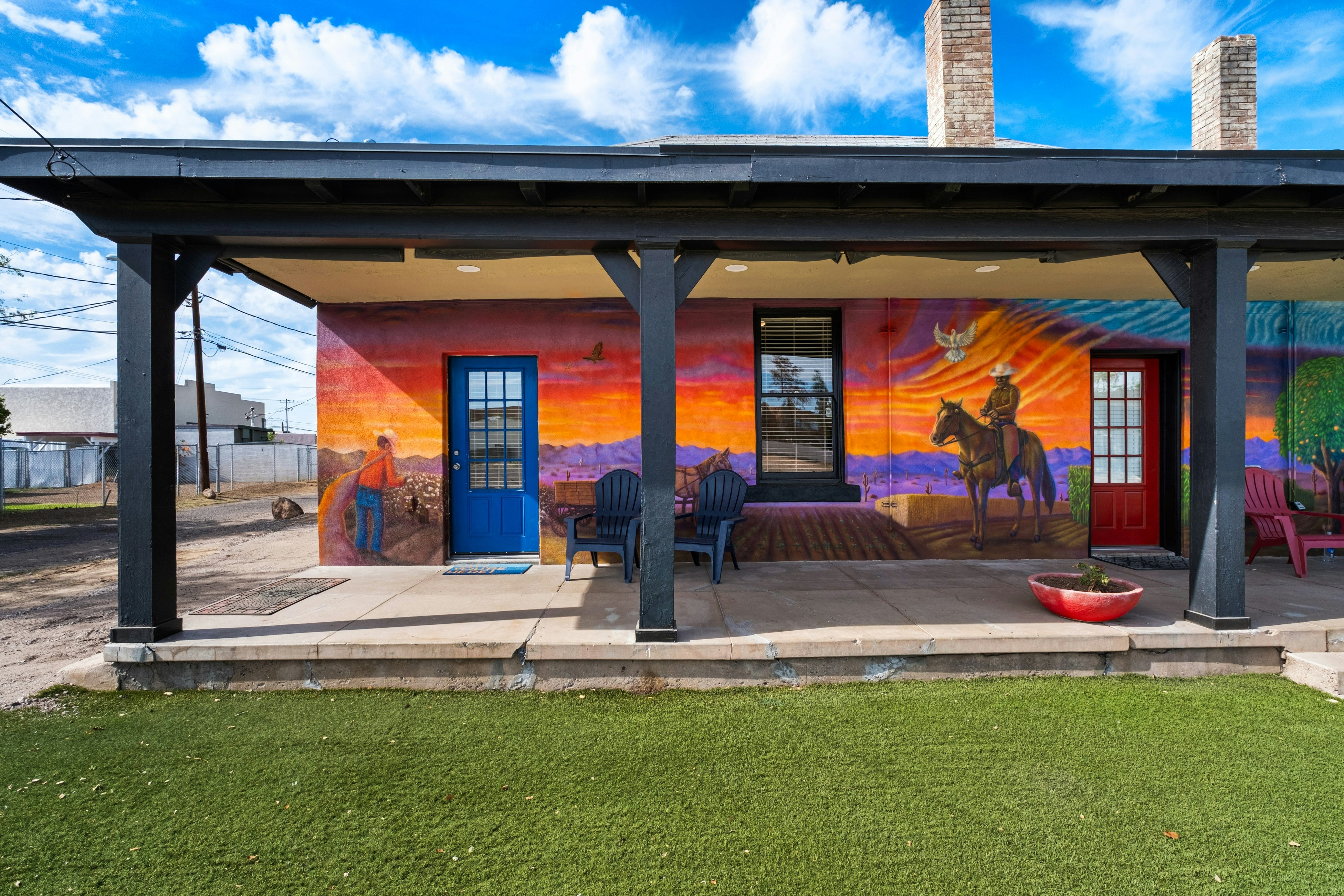 Modern 1917 Phoenix Farmhouse