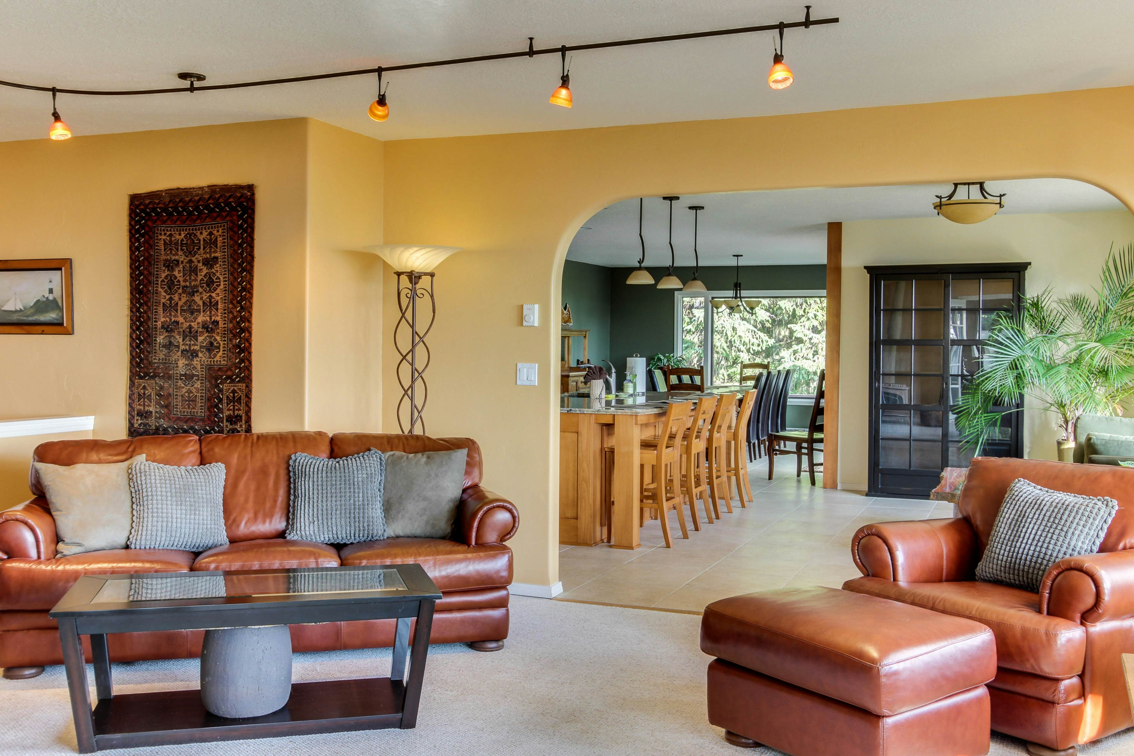 Hidden Luxury Beachfront Estate