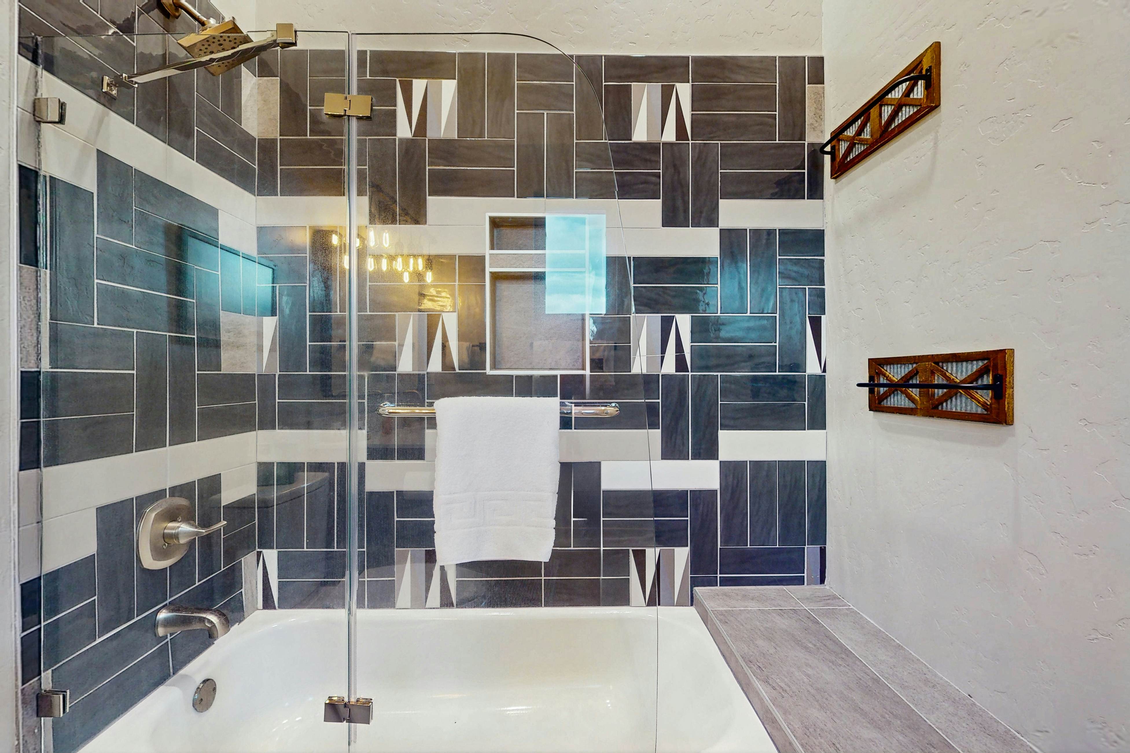 Lance's Adventure Lodge 