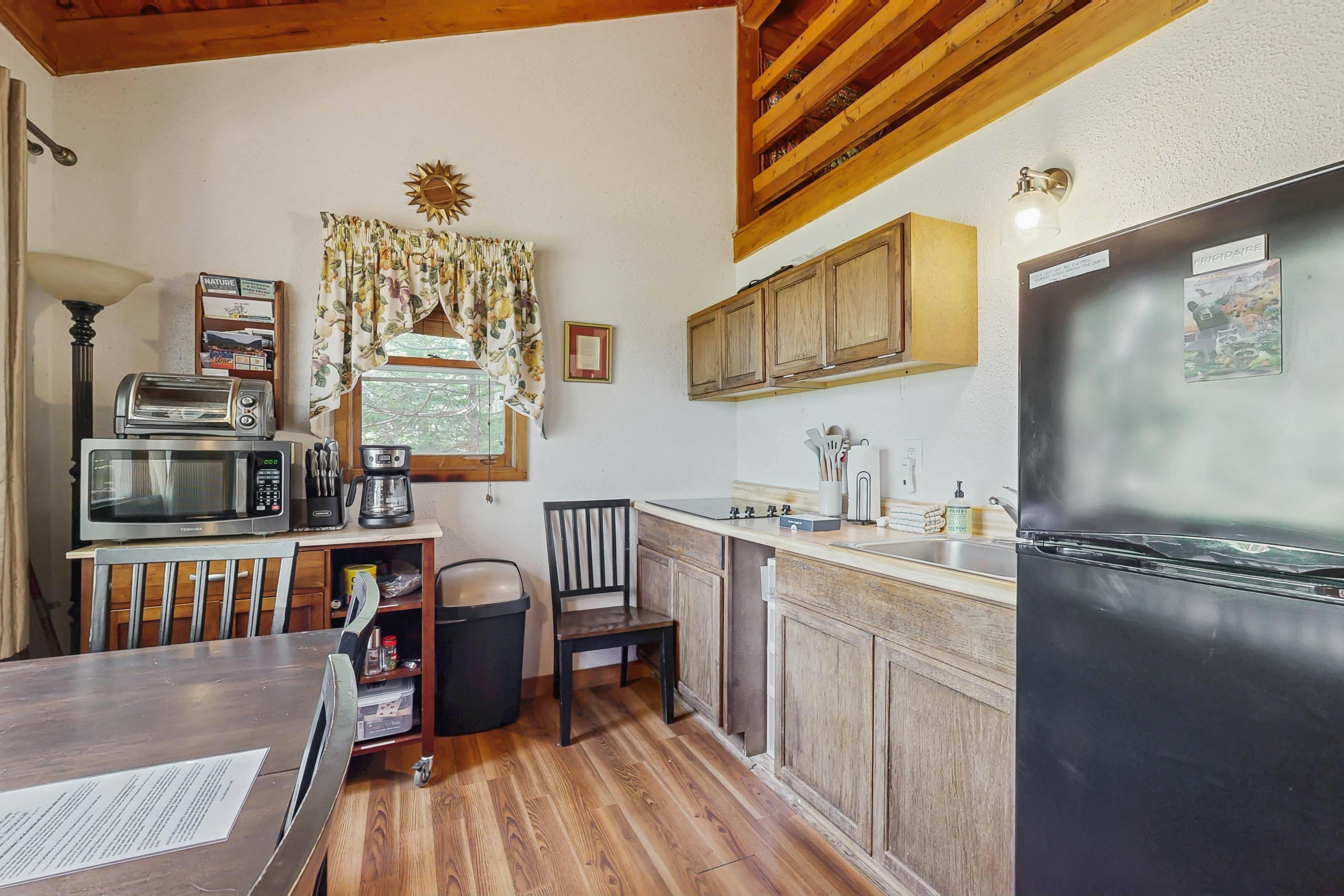 Sunset Point Mountaintop Cabin